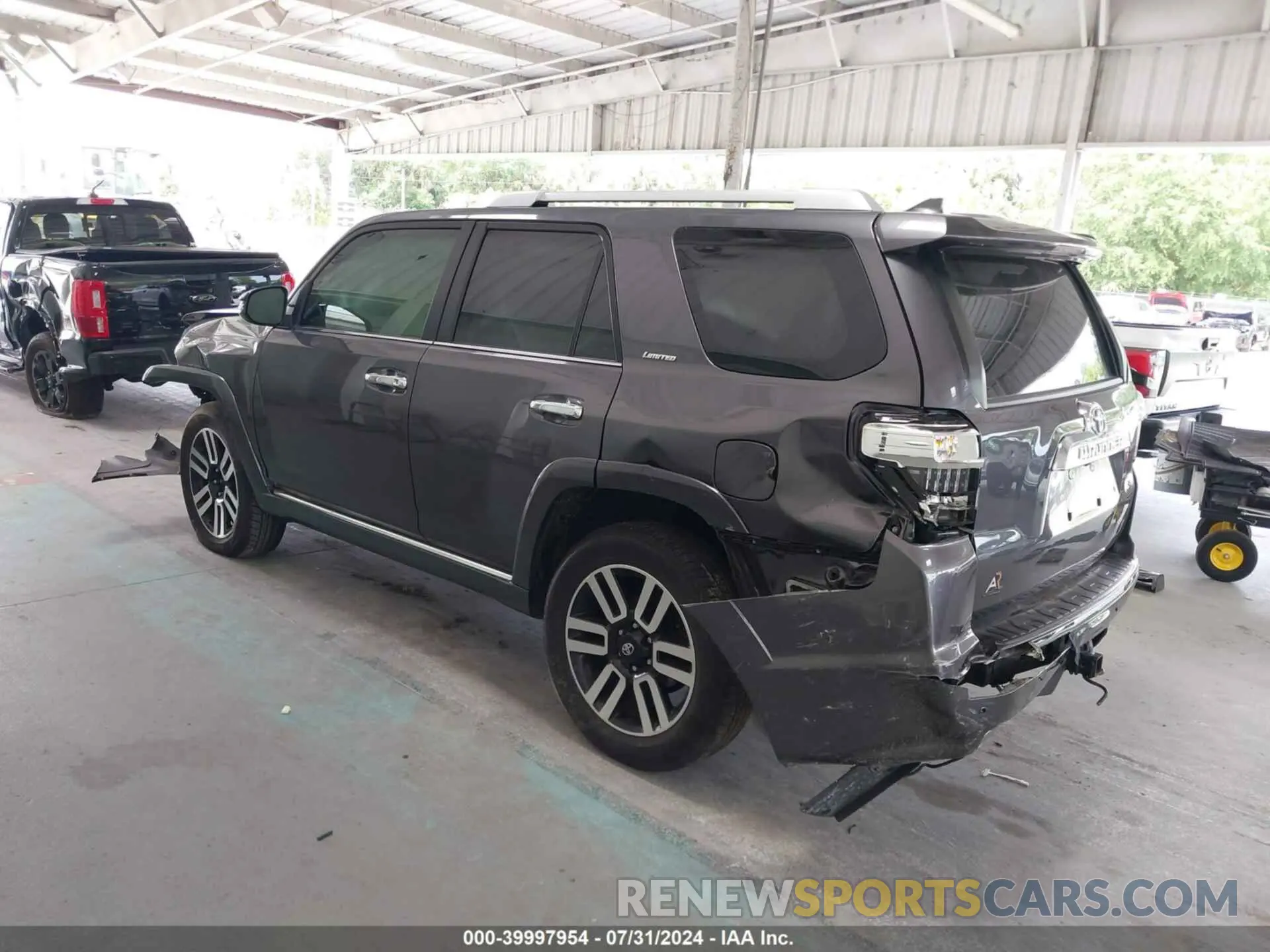 3 Photograph of a damaged car JTEKU5JR7N5998712 TOYOTA 4RUNNER 2022