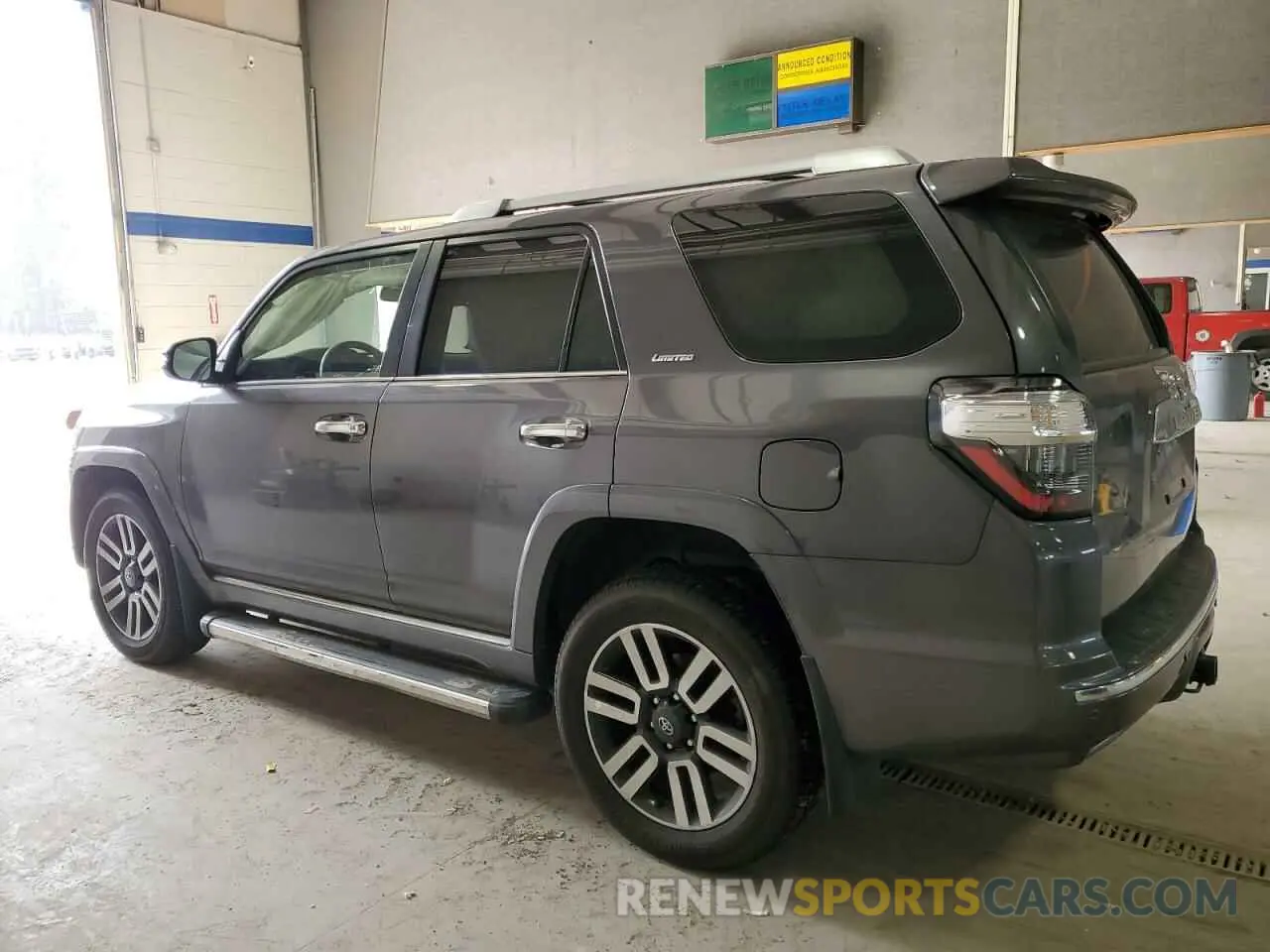 2 Photograph of a damaged car JTEKU5JR9N6046014 TOYOTA 4RUNNER 2022