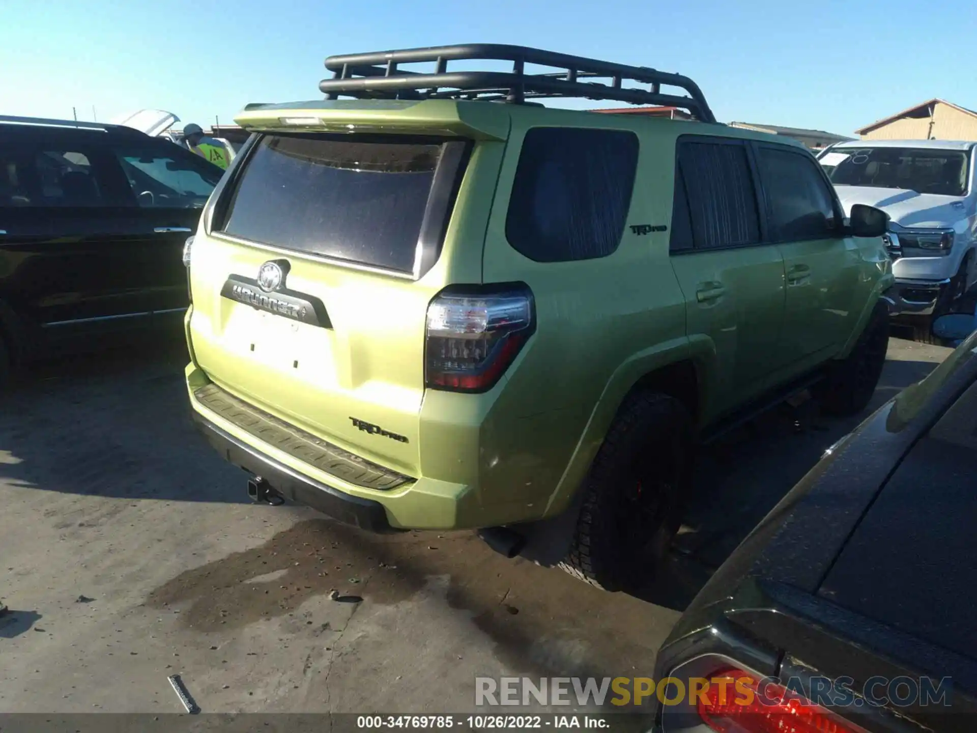 4 Photograph of a damaged car JTELU5JR0N5992819 TOYOTA 4RUNNER 2022