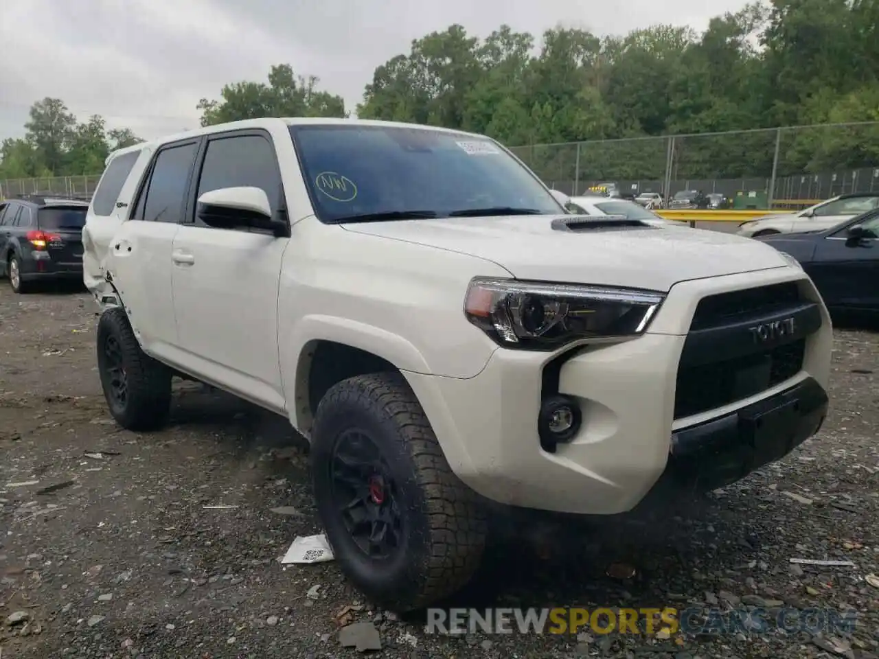 1 Photograph of a damaged car JTELU5JR2N5980882 TOYOTA 4RUNNER 2022