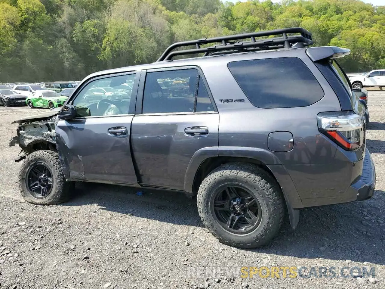 2 Photograph of a damaged car JTELU5JR2N6031777 TOYOTA 4RUNNER 2022
