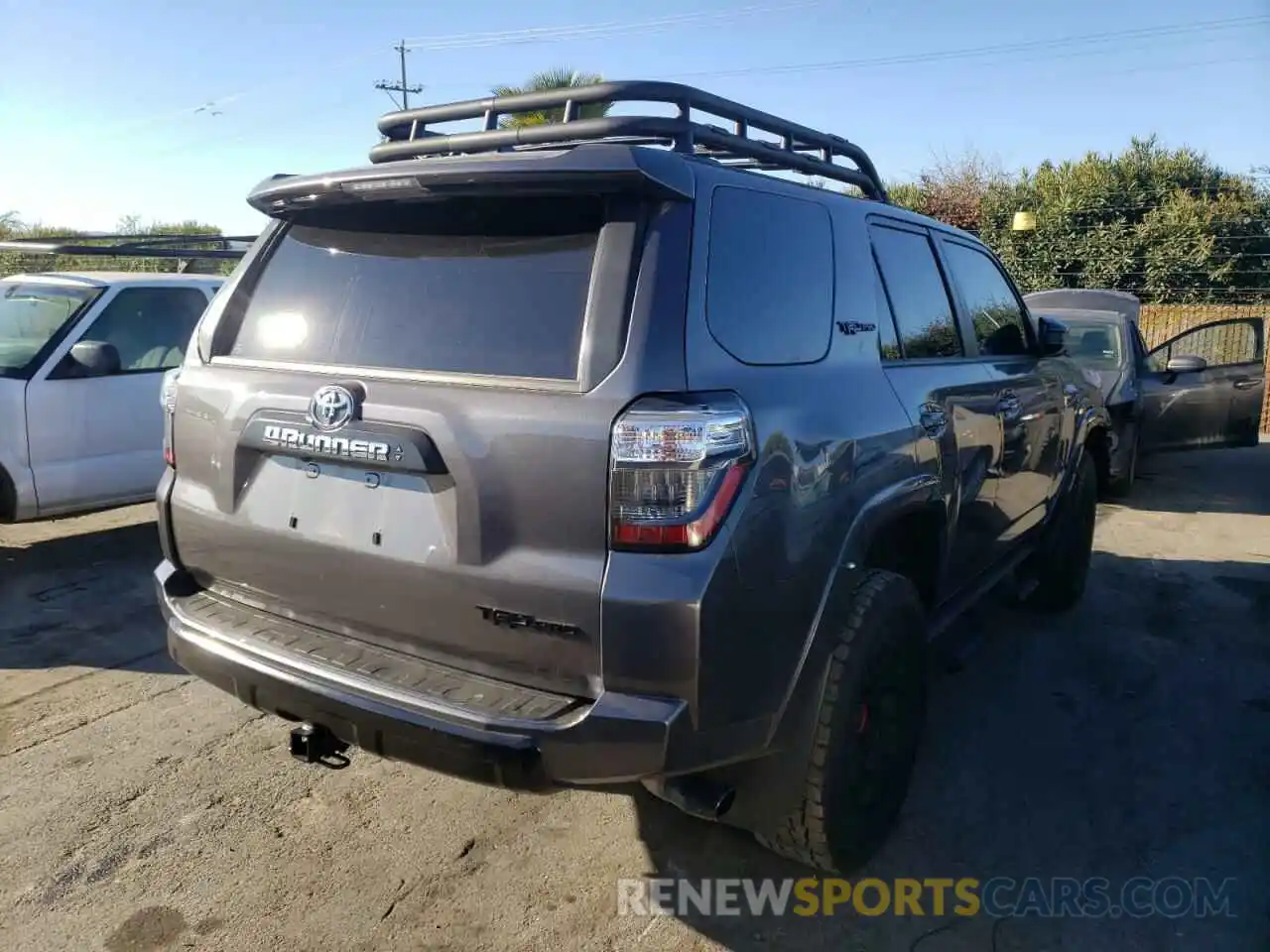 4 Photograph of a damaged car JTELU5JR7N6002016 TOYOTA 4RUNNER 2022