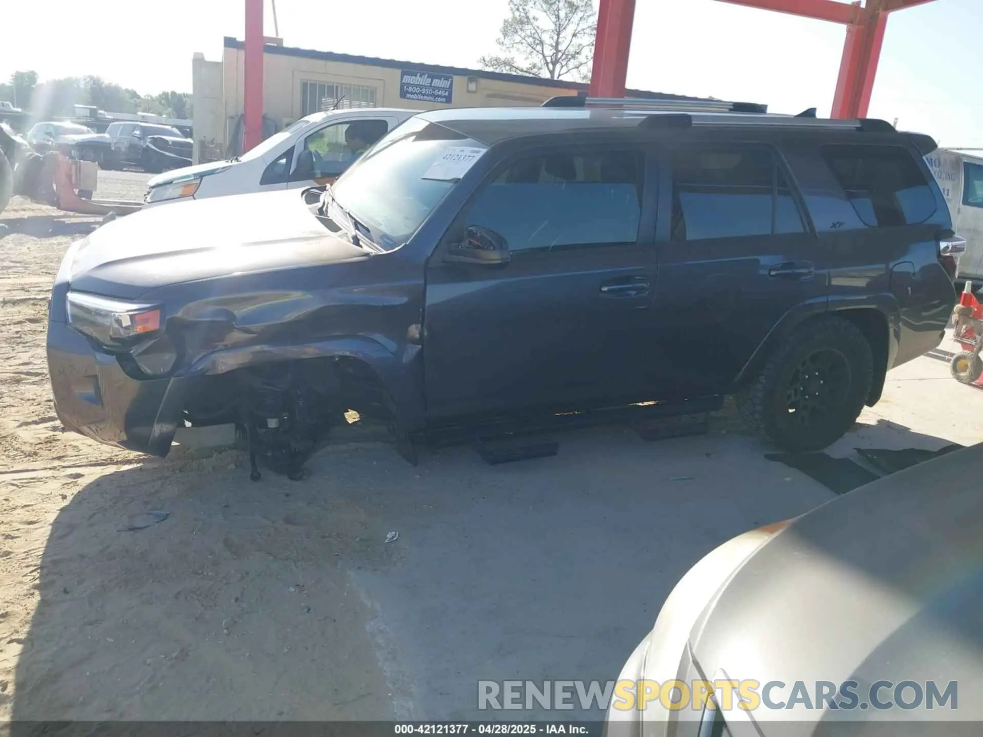 14 Photograph of a damaged car JTEMU5JR0N6039414 TOYOTA 4RUNNER 2022