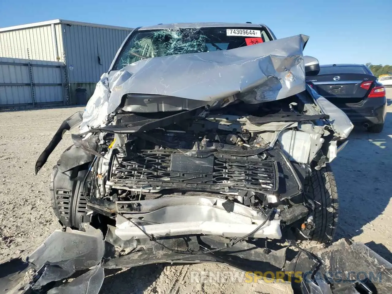 5 Photograph of a damaged car JTEMU5JR0N6063230 TOYOTA 4RUNNER 2022
