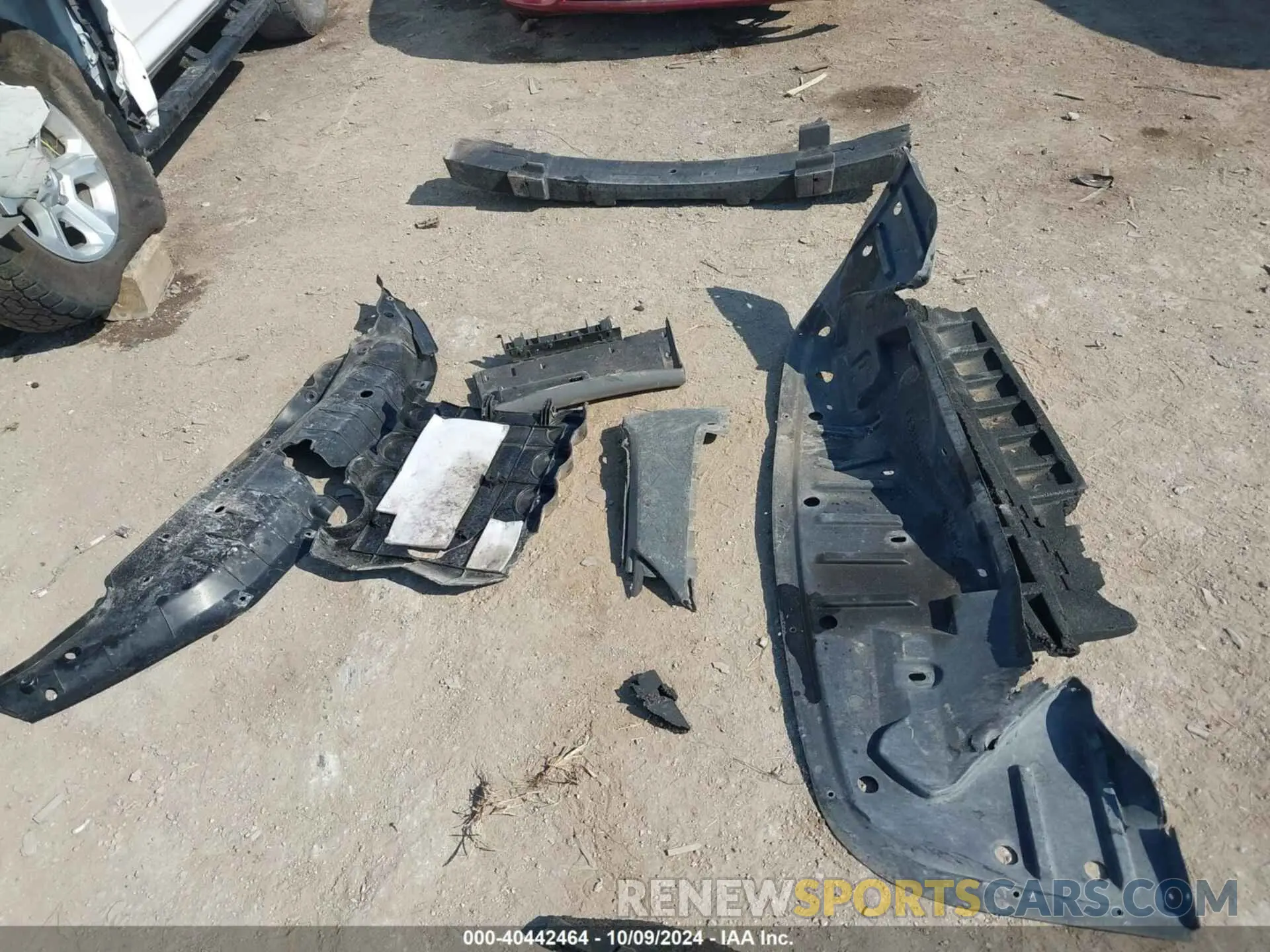 12 Photograph of a damaged car JTEMU5JR2N5981616 TOYOTA 4RUNNER 2022
