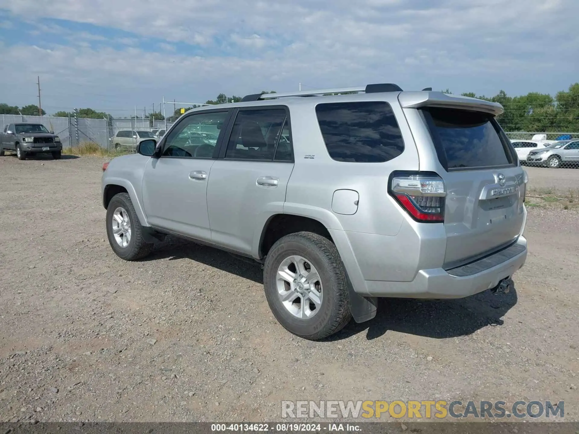 3 Photograph of a damaged car JTEMU5JR2N6029984 TOYOTA 4RUNNER 2022
