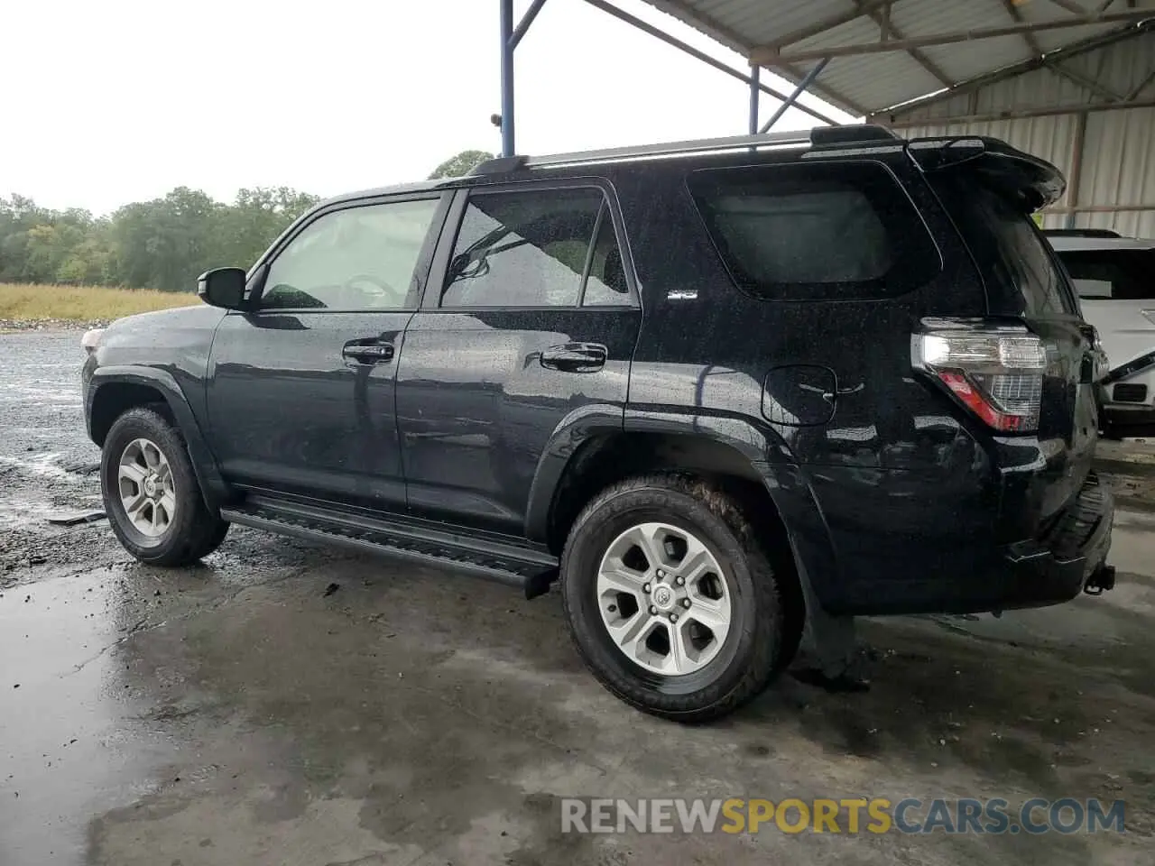 2 Photograph of a damaged car JTEMU5JR2N6063228 TOYOTA 4RUNNER 2022