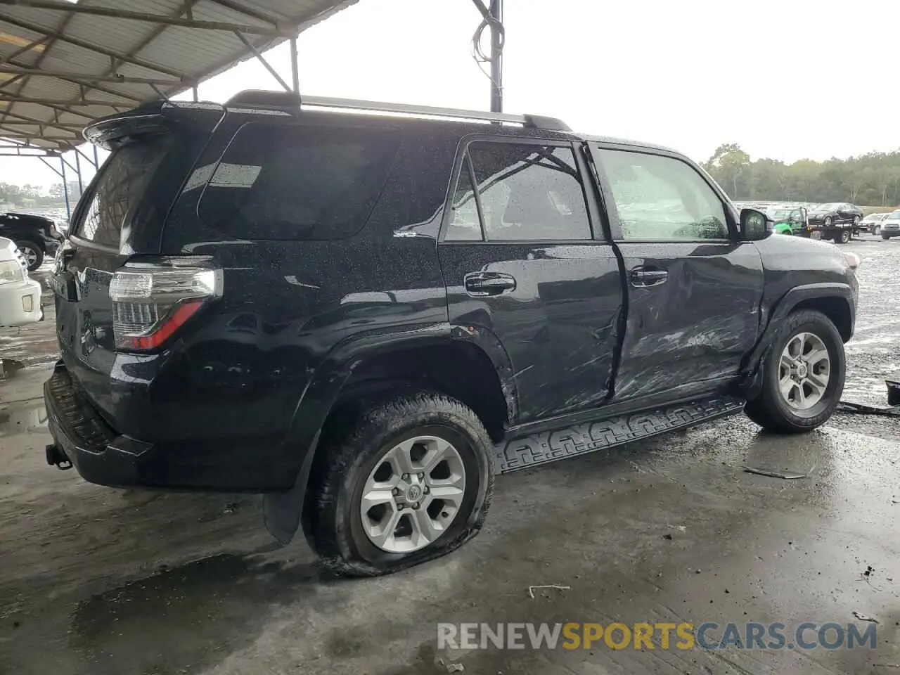 3 Photograph of a damaged car JTEMU5JR2N6063228 TOYOTA 4RUNNER 2022
