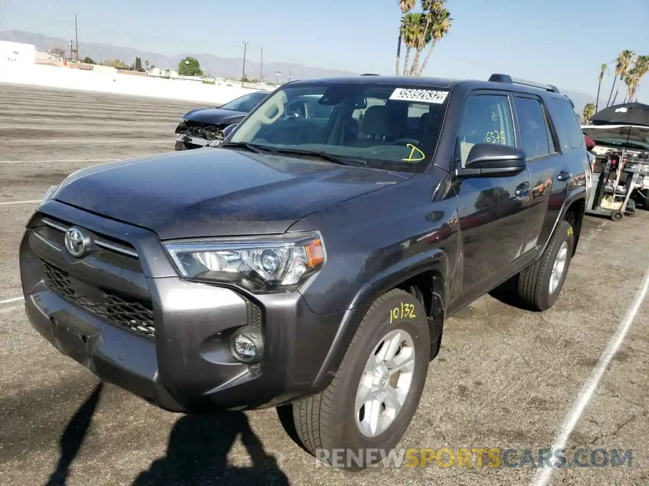 2 Photograph of a damaged car JTEMU5JR4N5994318 TOYOTA 4RUNNER 2022