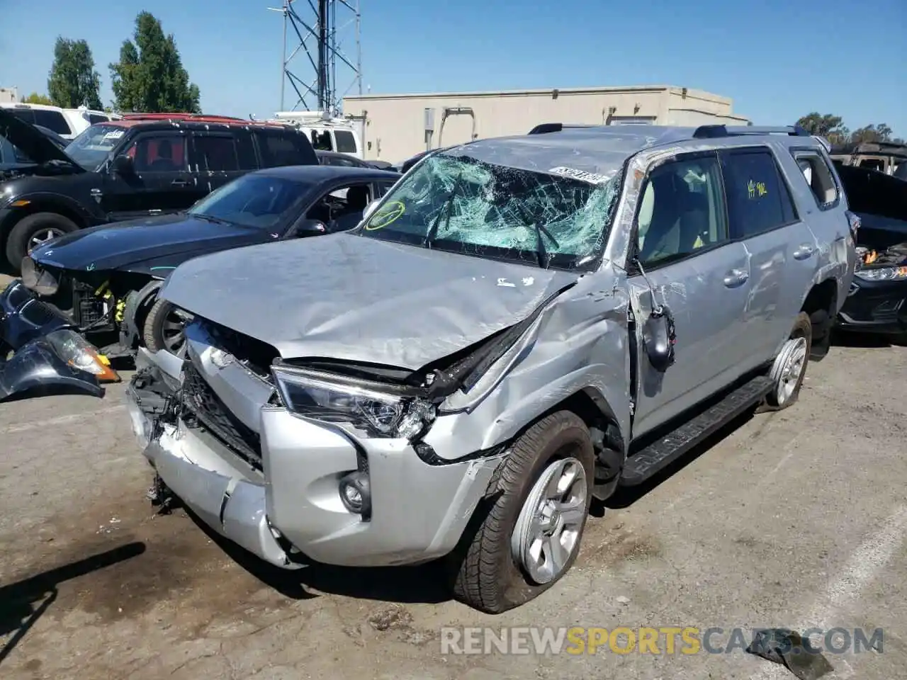 2 Photograph of a damaged car JTEMU5JR6N6001590 TOYOTA 4RUNNER 2022