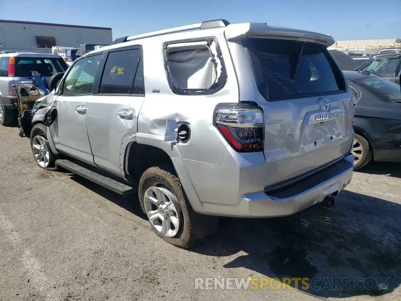 3 Photograph of a damaged car JTEMU5JR6N6001590 TOYOTA 4RUNNER 2022