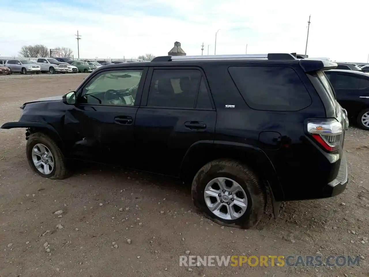 2 Photograph of a damaged car JTEMU5JR7N6025395 TOYOTA 4RUNNER 2022