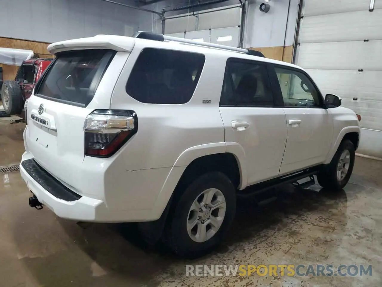 3 Photograph of a damaged car JTEMU5JR7N6041838 TOYOTA 4RUNNER 2022