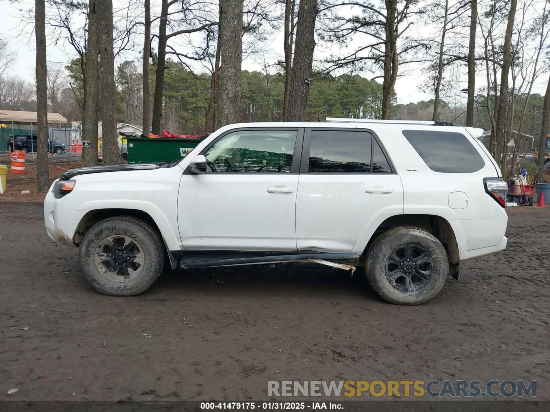 14 Photograph of a damaged car JTEMU5JR7N6063175 TOYOTA 4RUNNER 2022