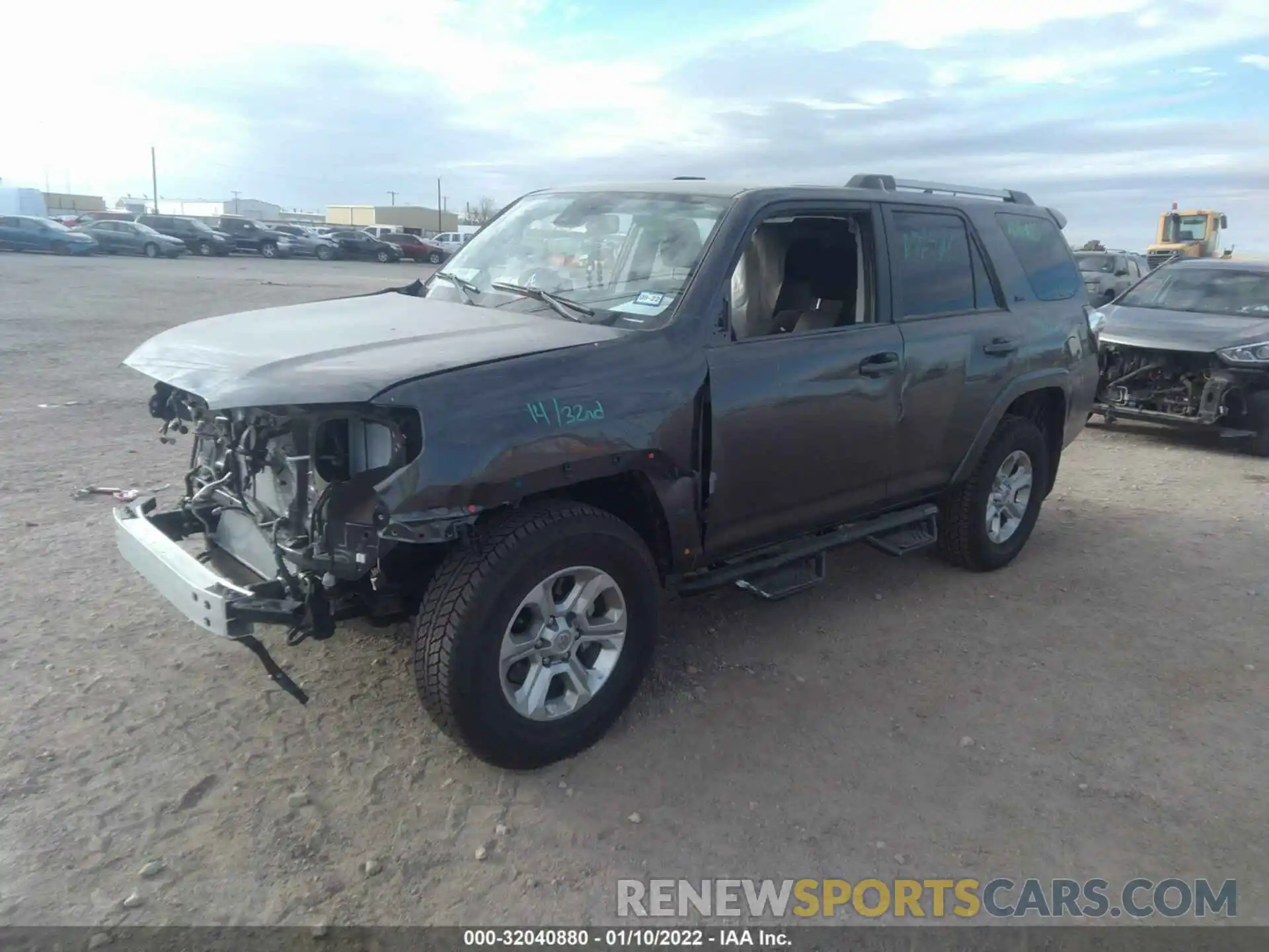 2 Photograph of a damaged car JTEMU5JR8N5974069 TOYOTA 4RUNNER 2022