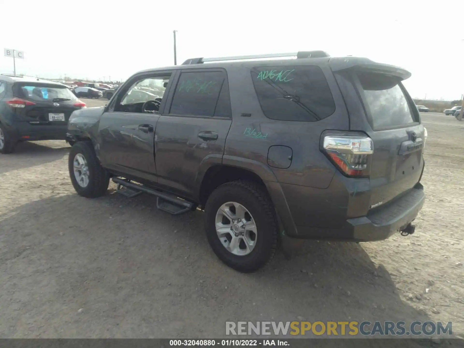 3 Photograph of a damaged car JTEMU5JR8N5974069 TOYOTA 4RUNNER 2022