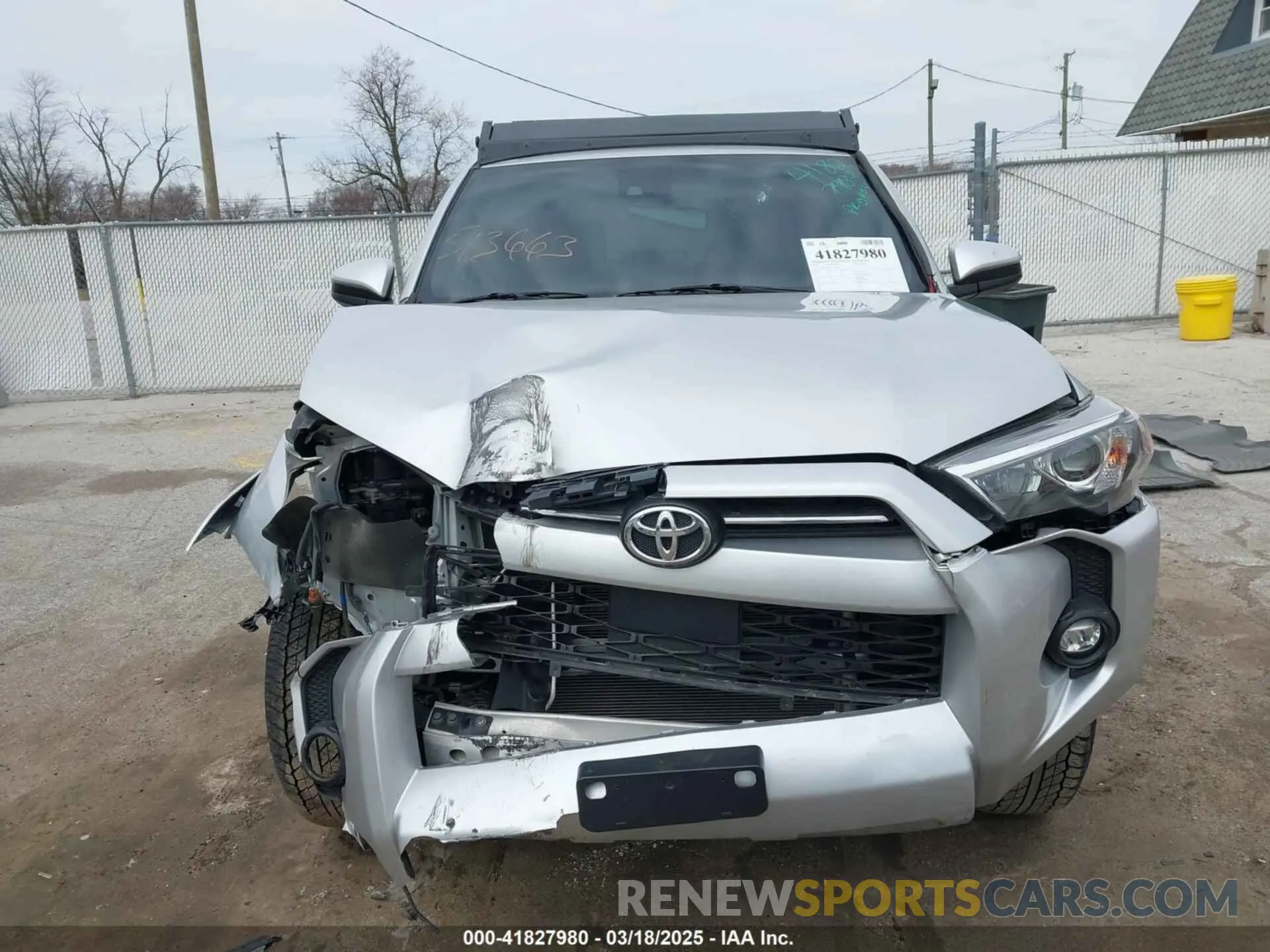 11 Photograph of a damaged car JTEMU5JR8N6019024 TOYOTA 4RUNNER 2022