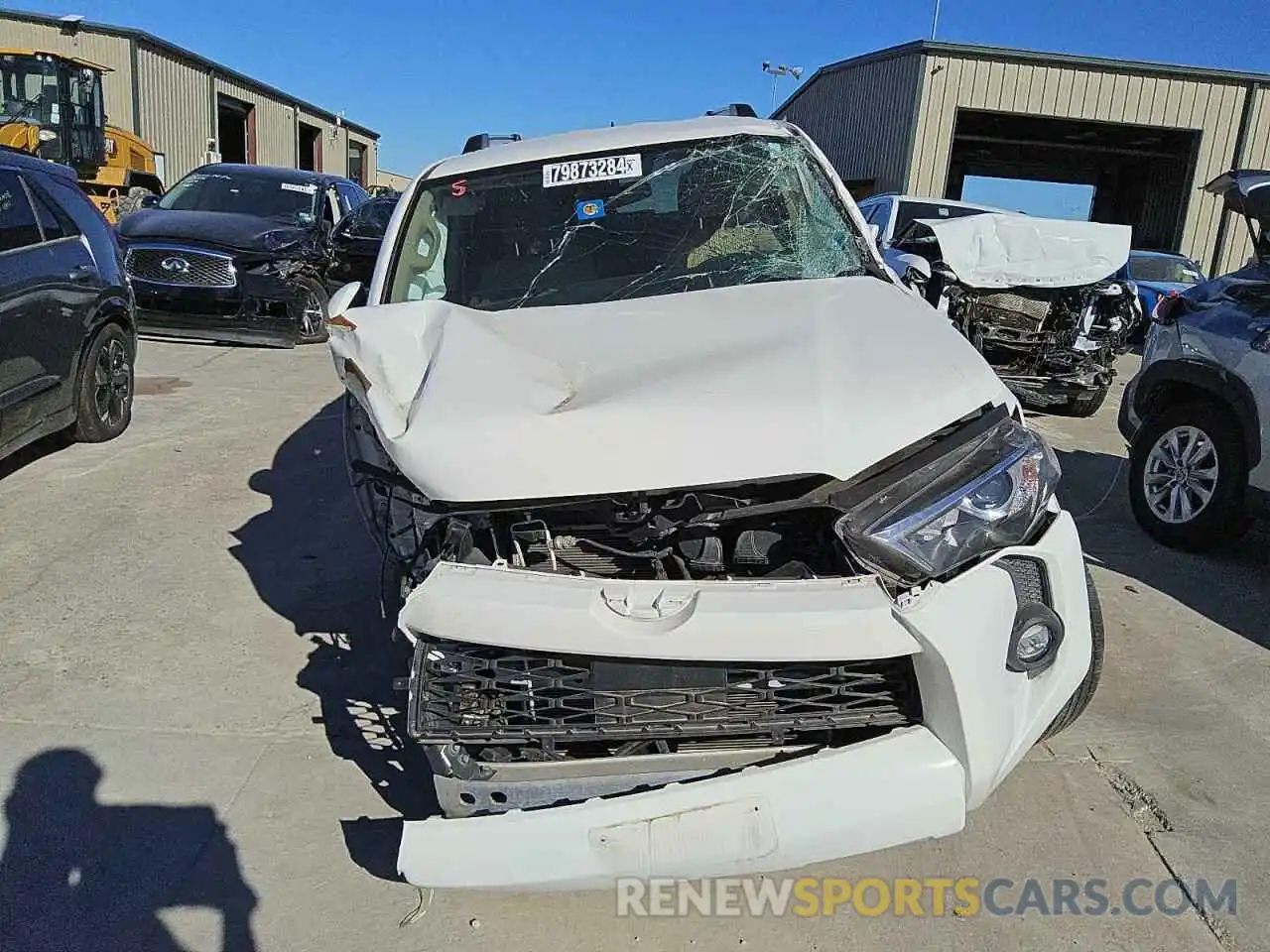 5 Photograph of a damaged car JTEMU5JR9N6027990 TOYOTA 4RUNNER 2022