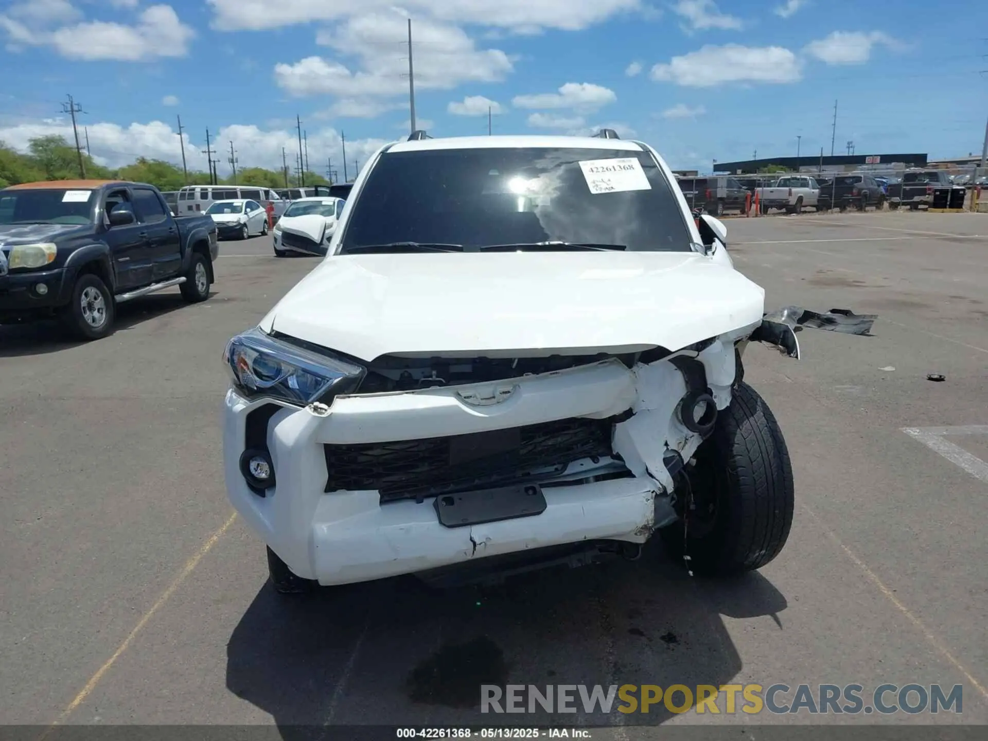 13 Photograph of a damaged car JTEMU5JR9N6040321 TOYOTA 4RUNNER 2022