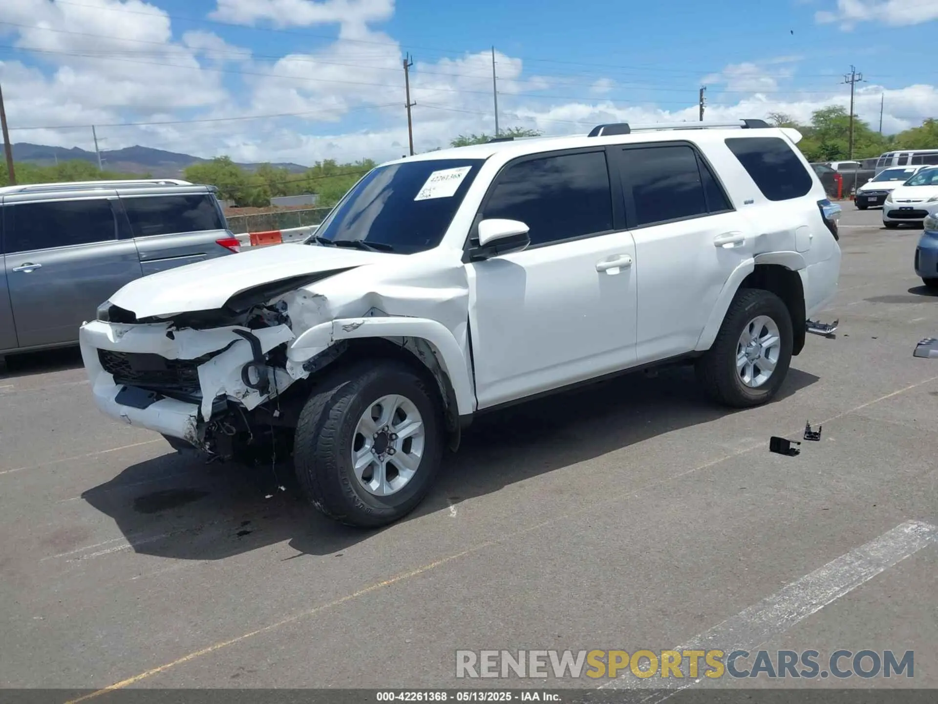 2 Photograph of a damaged car JTEMU5JR9N6040321 TOYOTA 4RUNNER 2022