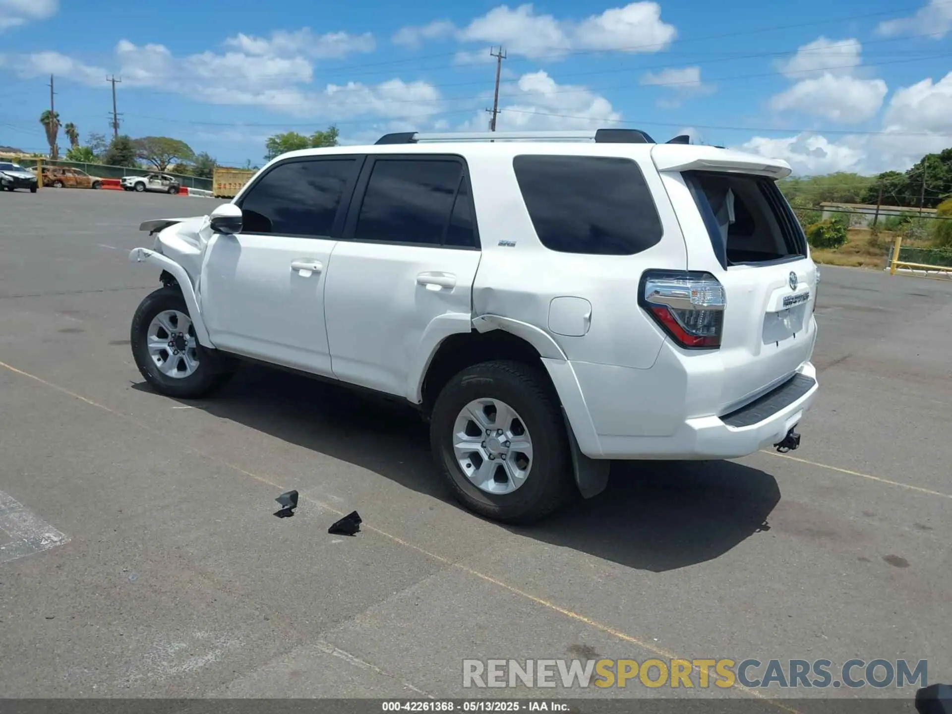 3 Photograph of a damaged car JTEMU5JR9N6040321 TOYOTA 4RUNNER 2022