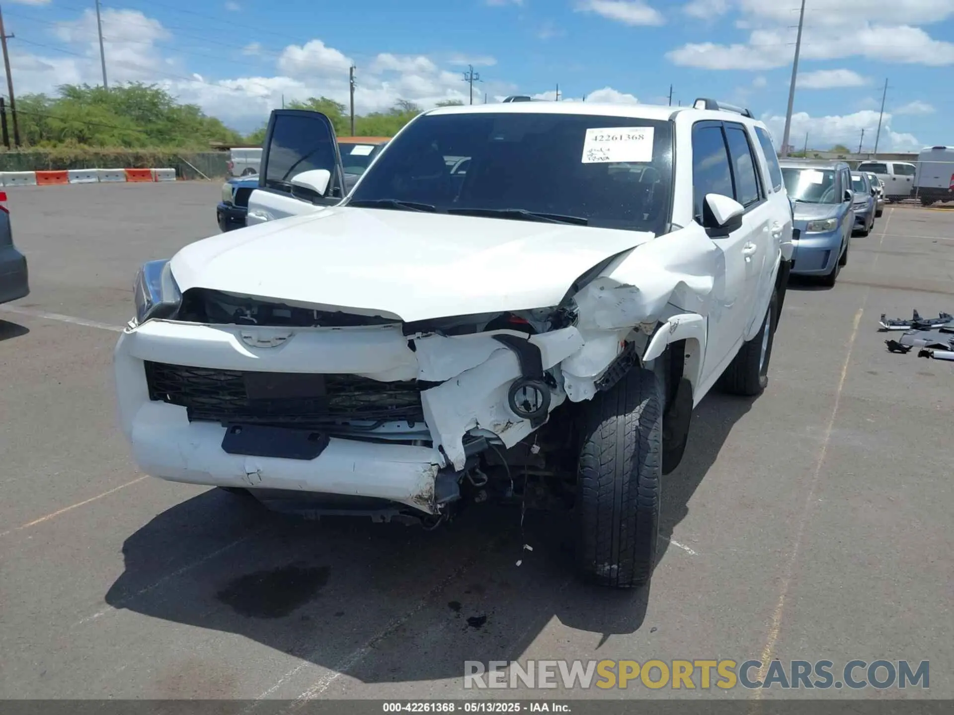 6 Photograph of a damaged car JTEMU5JR9N6040321 TOYOTA 4RUNNER 2022
