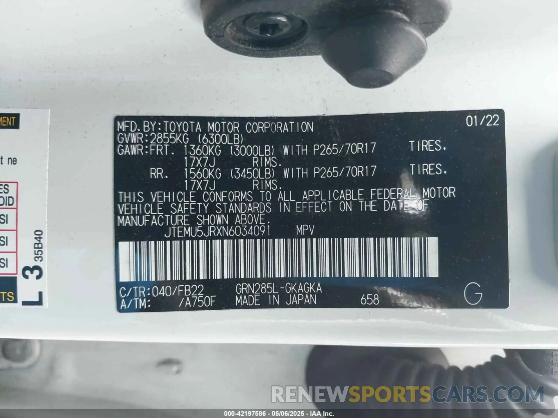 9 Photograph of a damaged car JTEMU5JRXN6034091 TOYOTA 4RUNNER 2022