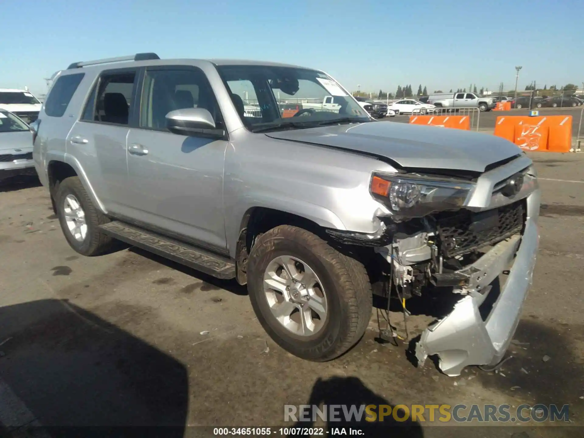 1 Photograph of a damaged car JTEMU5JRXN6053479 TOYOTA 4RUNNER 2022