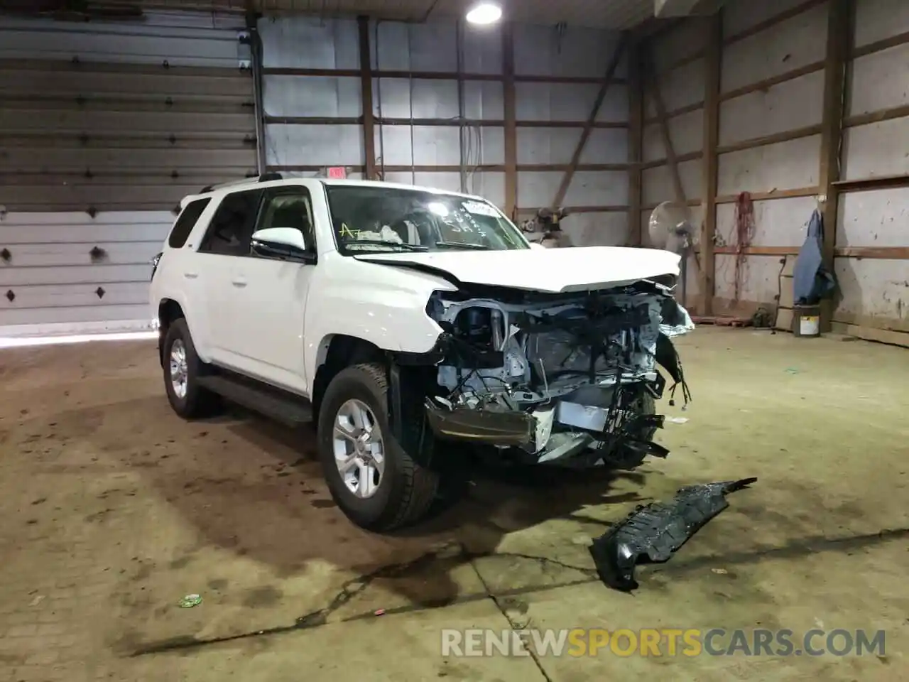 1 Photograph of a damaged car JTENU5JR0N6005610 TOYOTA 4RUNNER 2022