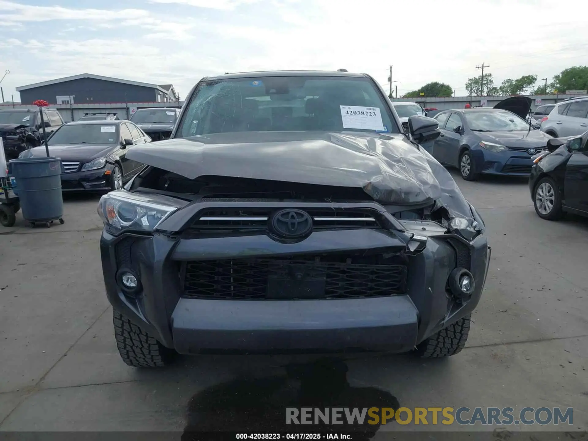 6 Photograph of a damaged car JTENU5JR0N6034346 TOYOTA 4RUNNER 2022