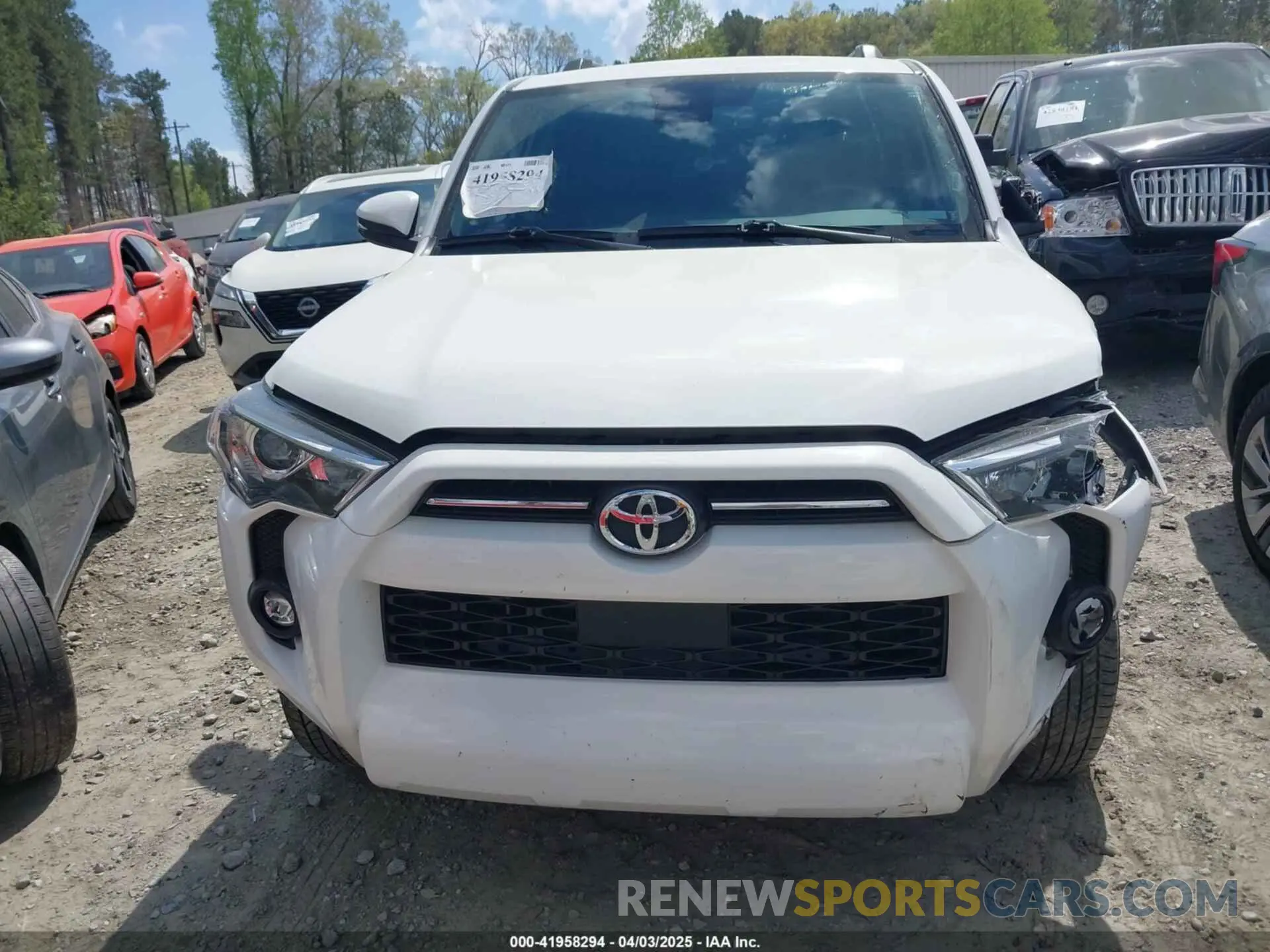 12 Photograph of a damaged car JTENU5JR0N6062017 TOYOTA 4RUNNER 2022