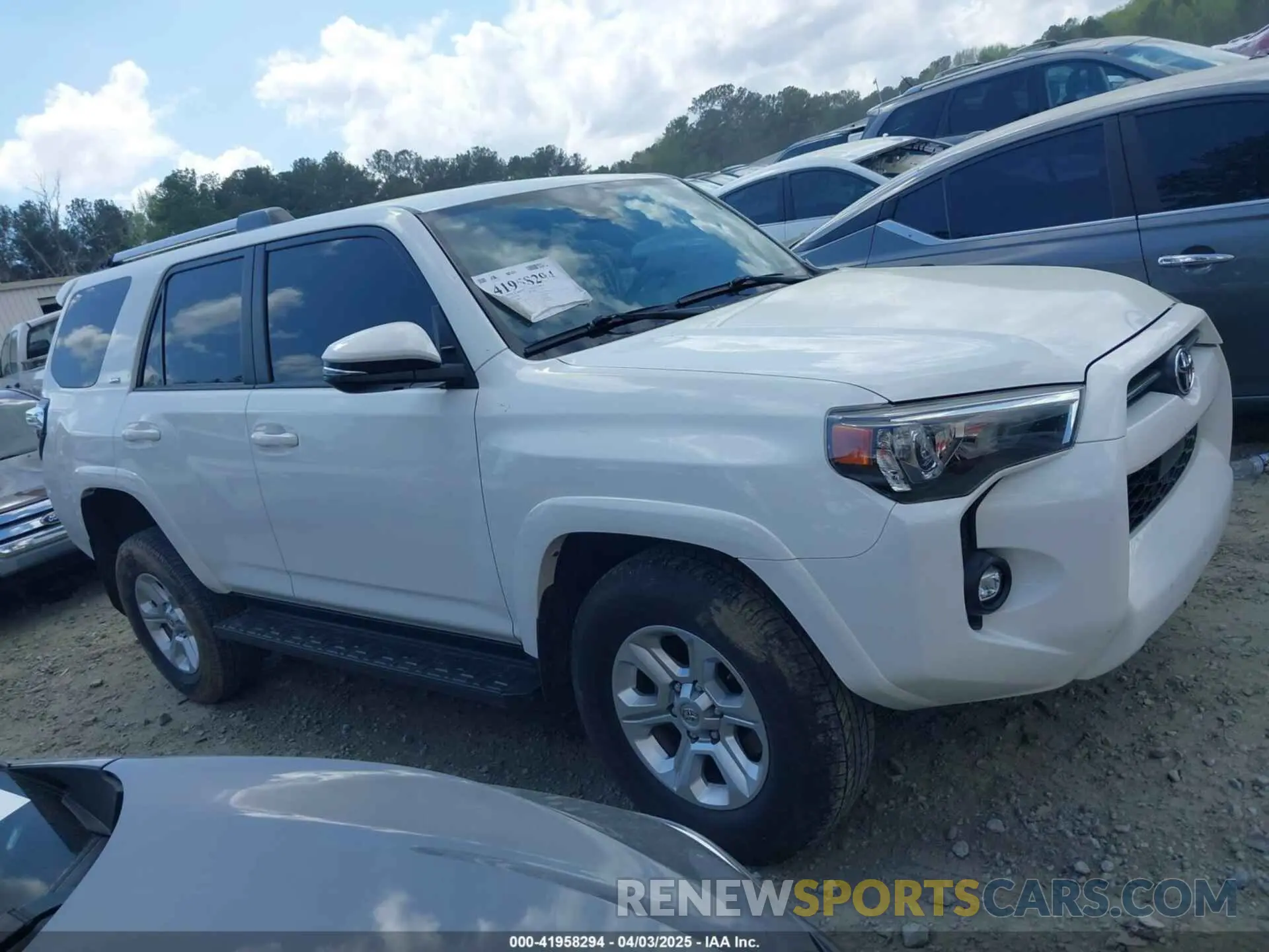 13 Photograph of a damaged car JTENU5JR0N6062017 TOYOTA 4RUNNER 2022