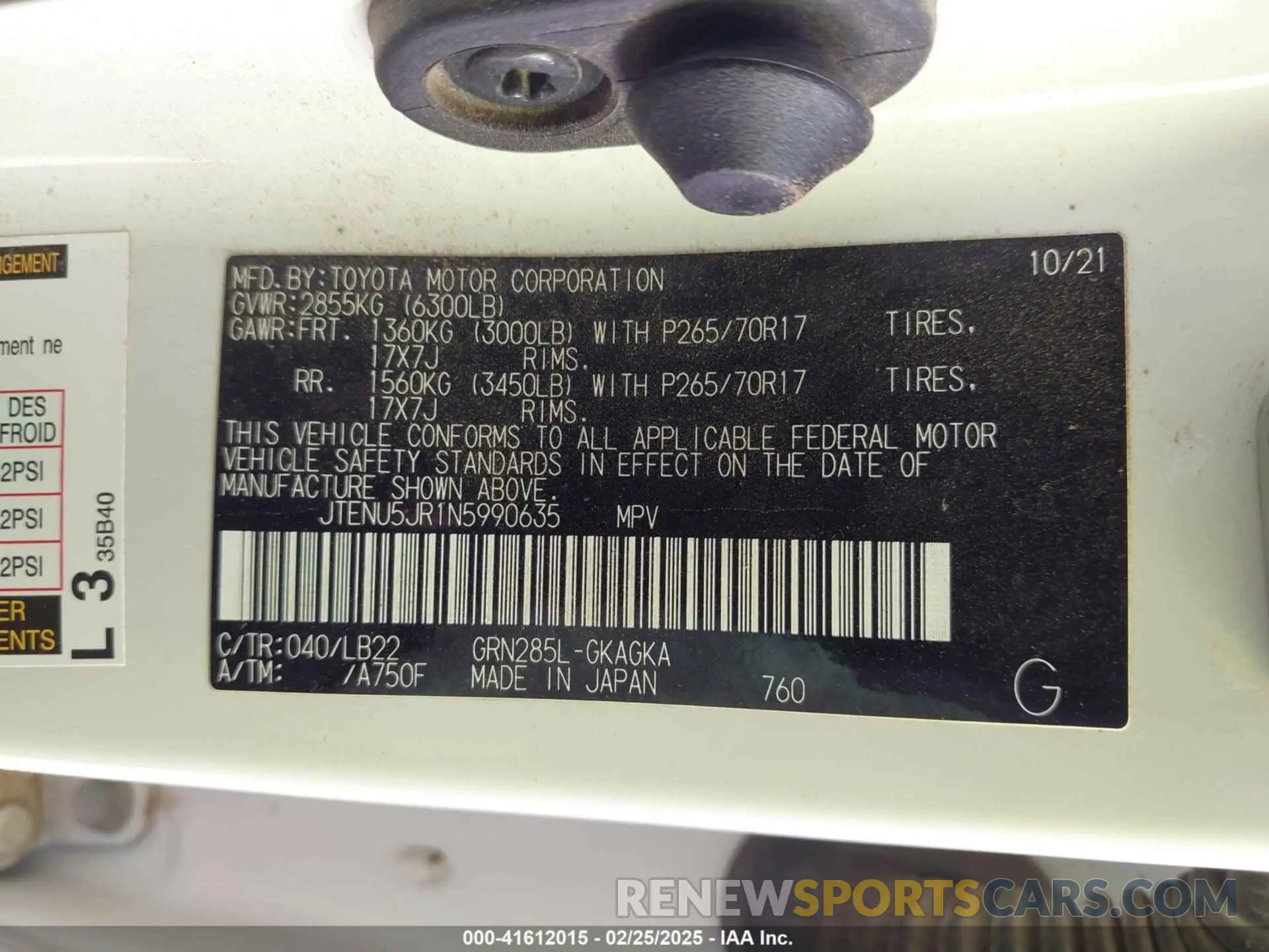 9 Photograph of a damaged car JTENU5JR1N5990635 TOYOTA 4RUNNER 2022