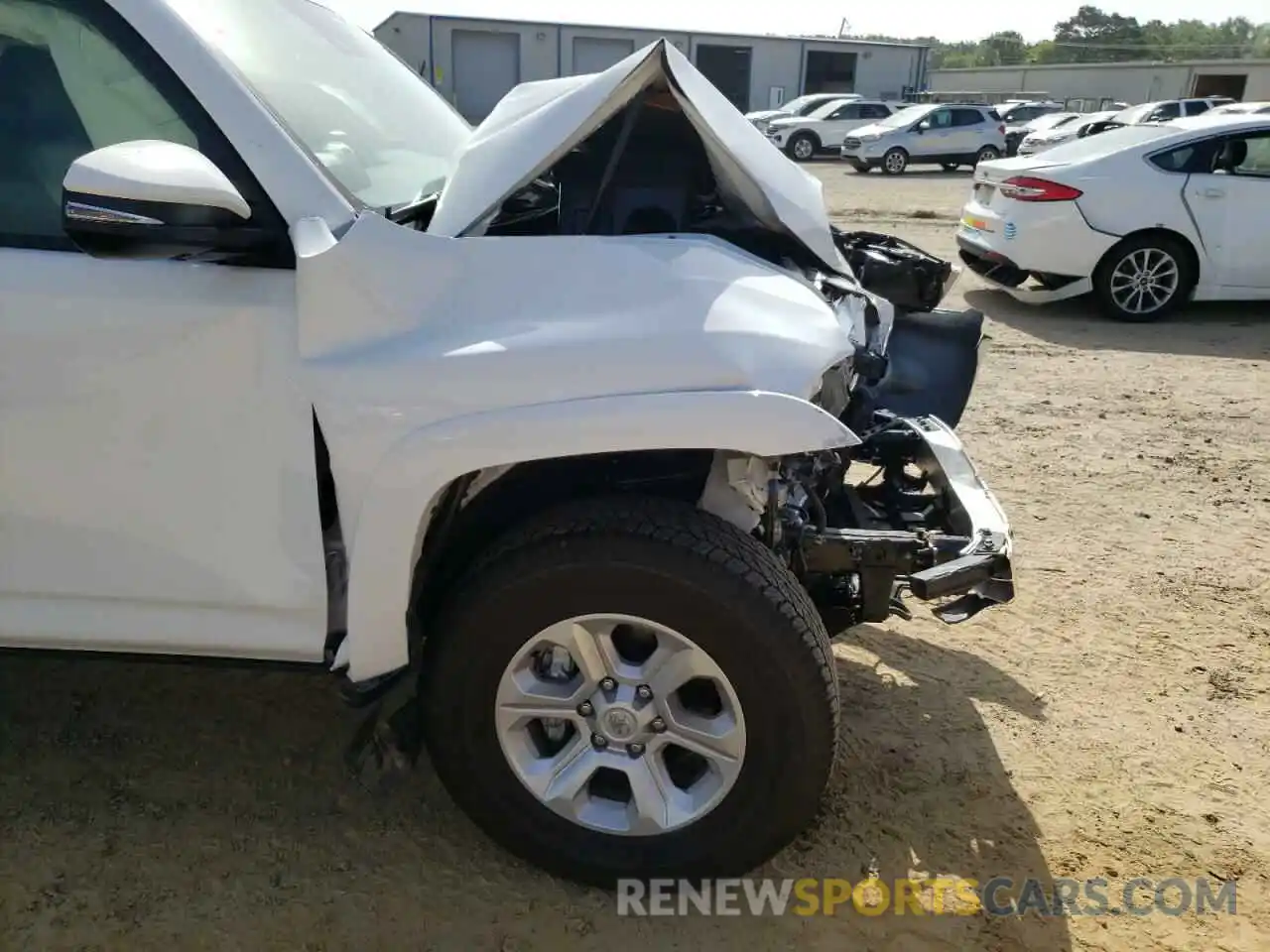 9 Photograph of a damaged car JTENU5JR1N6013098 TOYOTA 4RUNNER 2022