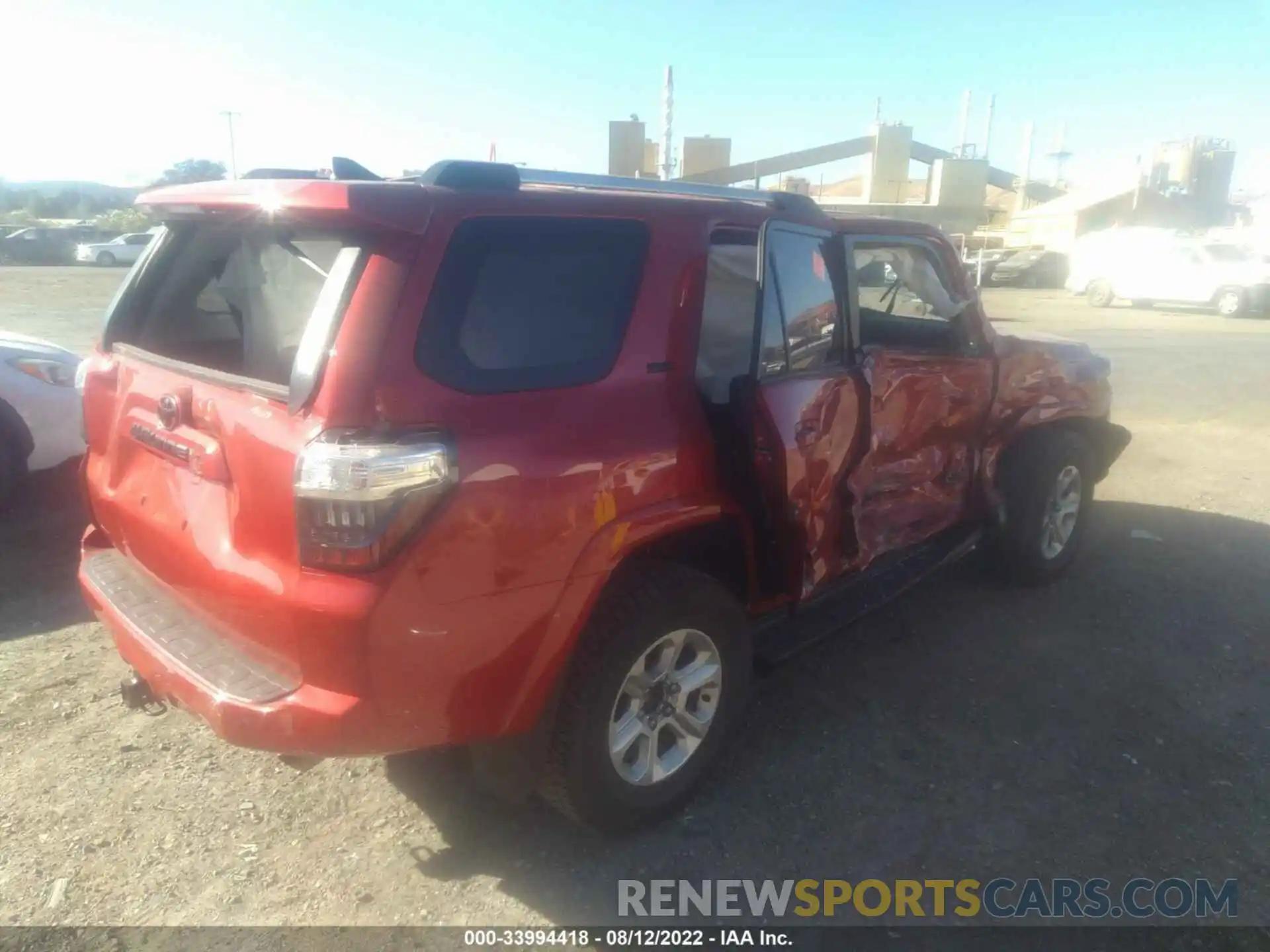 5 Photograph of a damaged car JTENU5JR1N6039264 TOYOTA 4RUNNER 2022