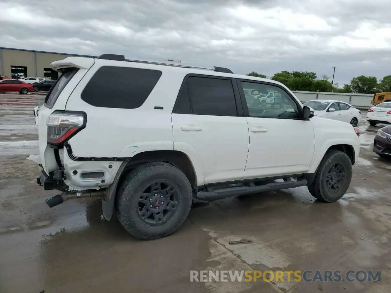 3 Photograph of a damaged car JTENU5JR2N6044523 TOYOTA 4RUNNER 2022