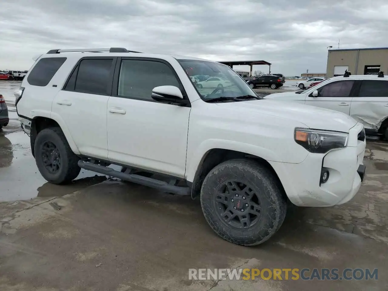 4 Photograph of a damaged car JTENU5JR2N6044523 TOYOTA 4RUNNER 2022