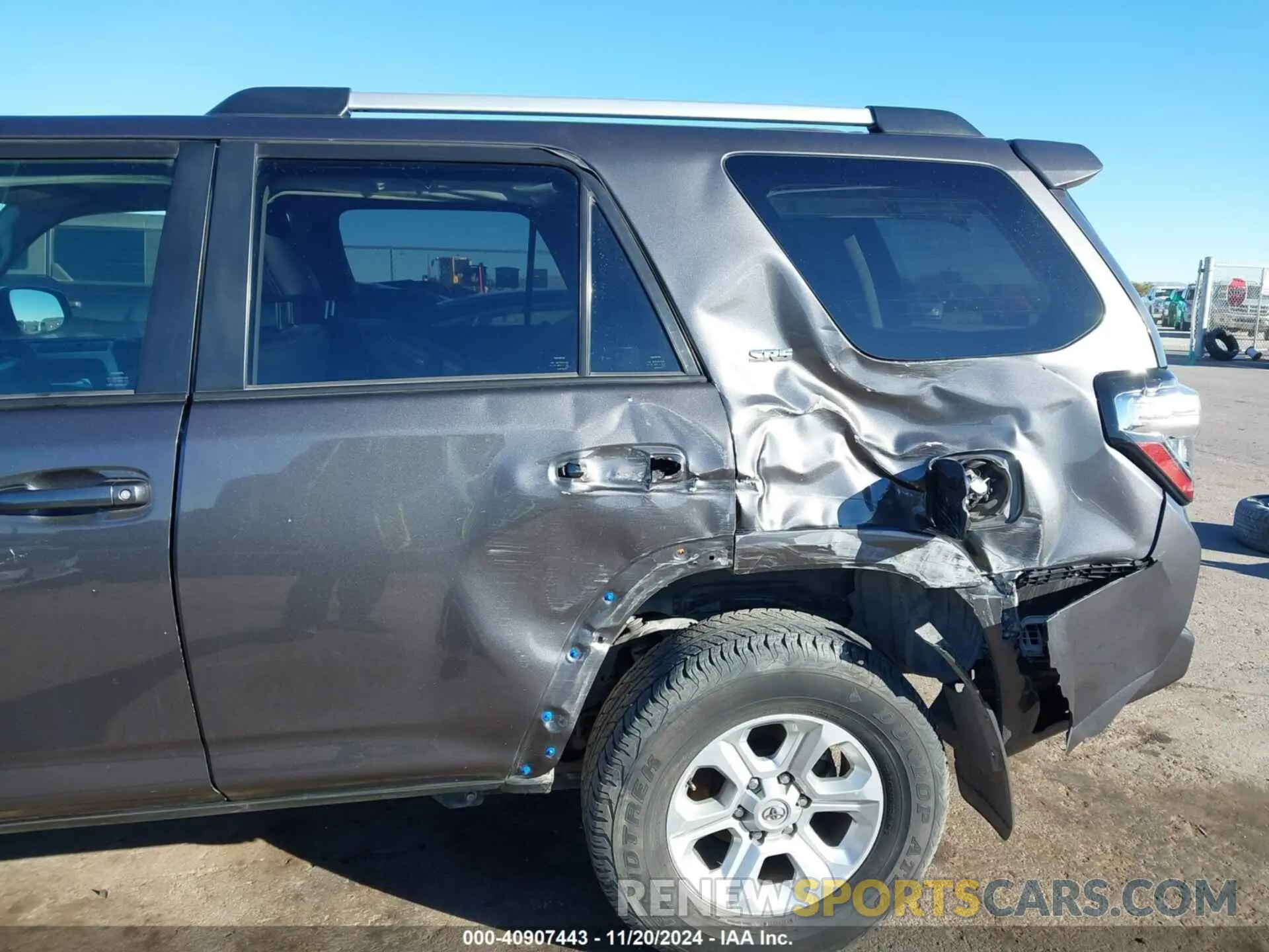 6 Photograph of a damaged car JTENU5JR3N5999286 TOYOTA 4RUNNER 2022