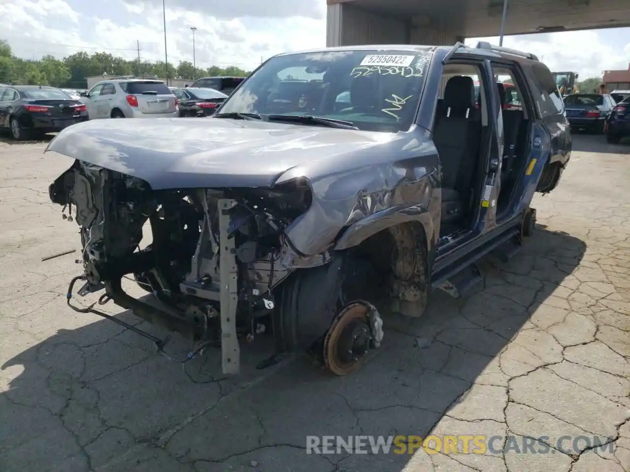 2 Photograph of a damaged car JTENU5JR3N6009988 TOYOTA 4RUNNER 2022