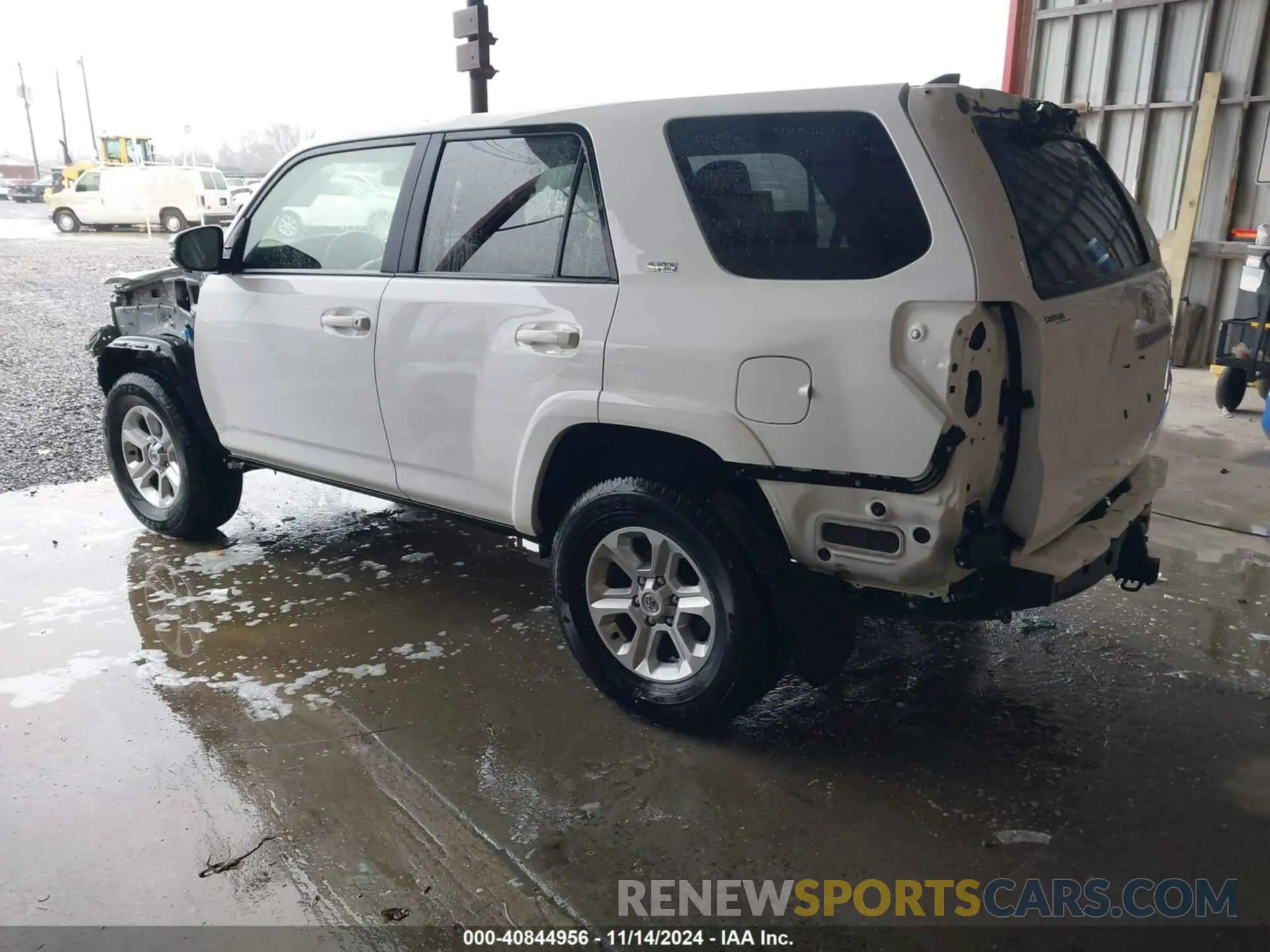 3 Photograph of a damaged car JTENU5JR3N6043140 TOYOTA 4RUNNER 2022