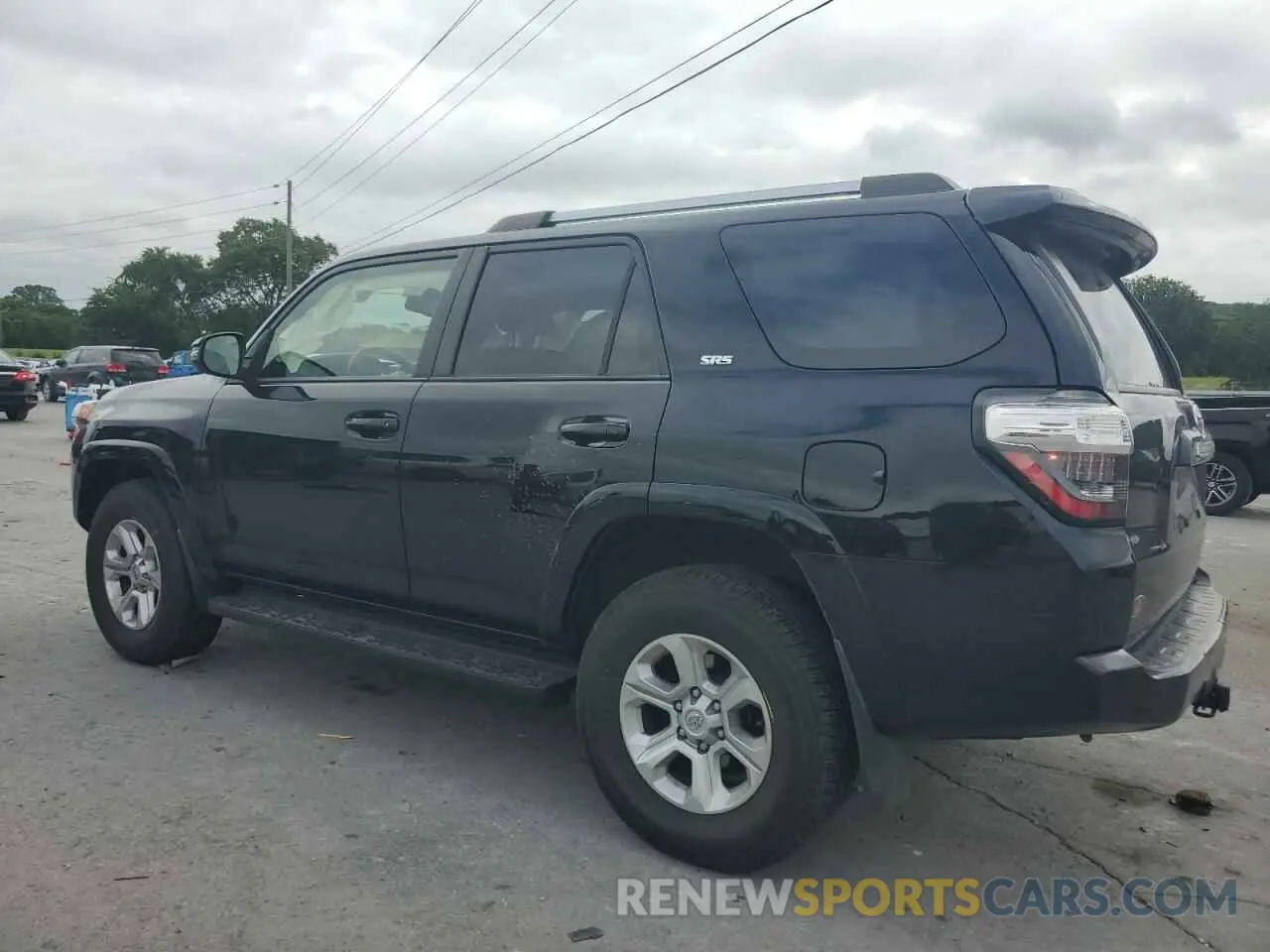 2 Photograph of a damaged car JTENU5JR4N5995179 TOYOTA 4RUNNER 2022