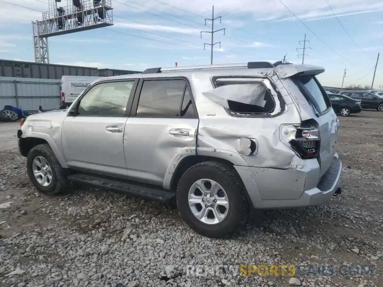 2 Photograph of a damaged car JTENU5JR4N6062831 TOYOTA 4RUNNER 2022