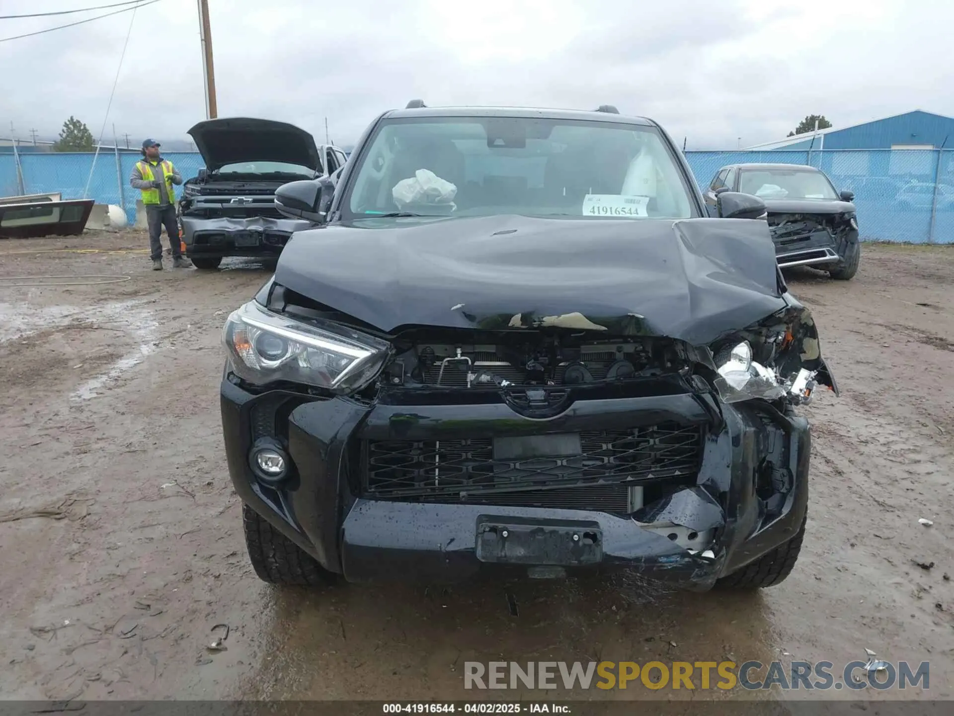 13 Photograph of a damaged car JTENU5JR5N6023987 TOYOTA 4RUNNER 2022