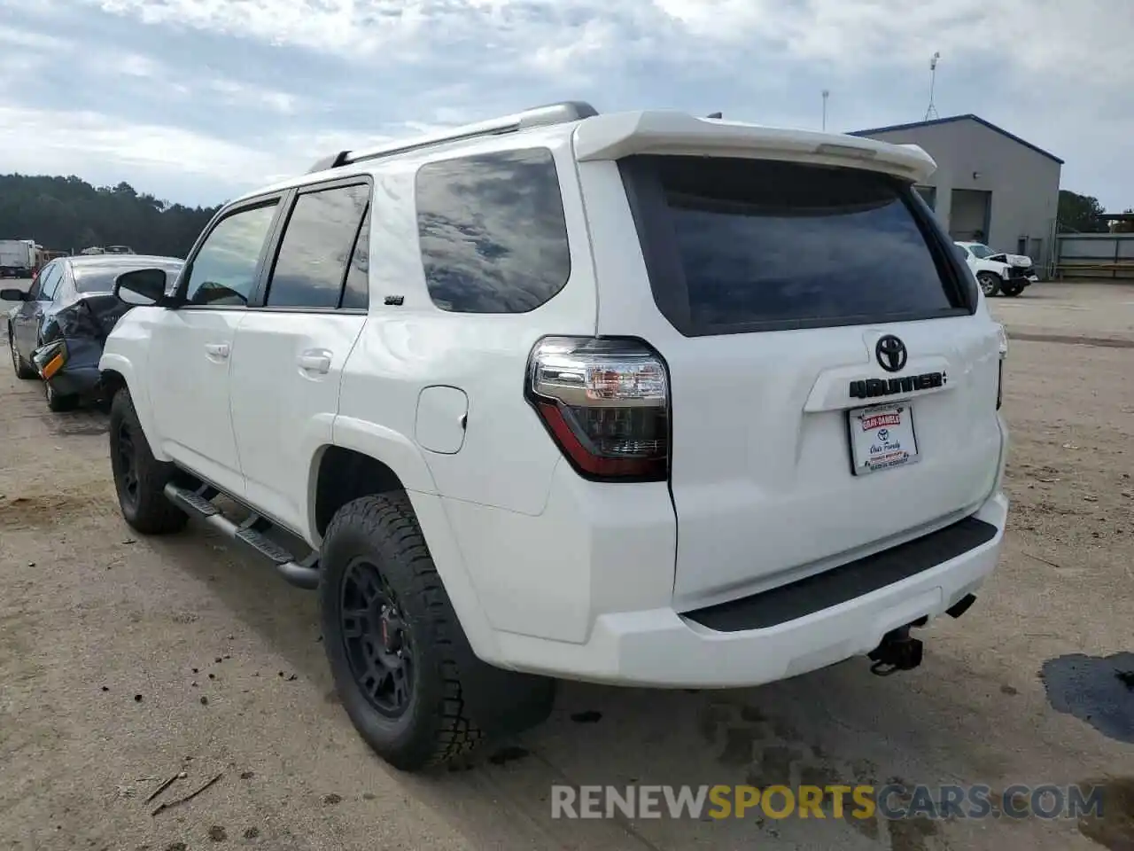 3 Photograph of a damaged car JTENU5JR5N6066807 TOYOTA 4RUNNER 2022