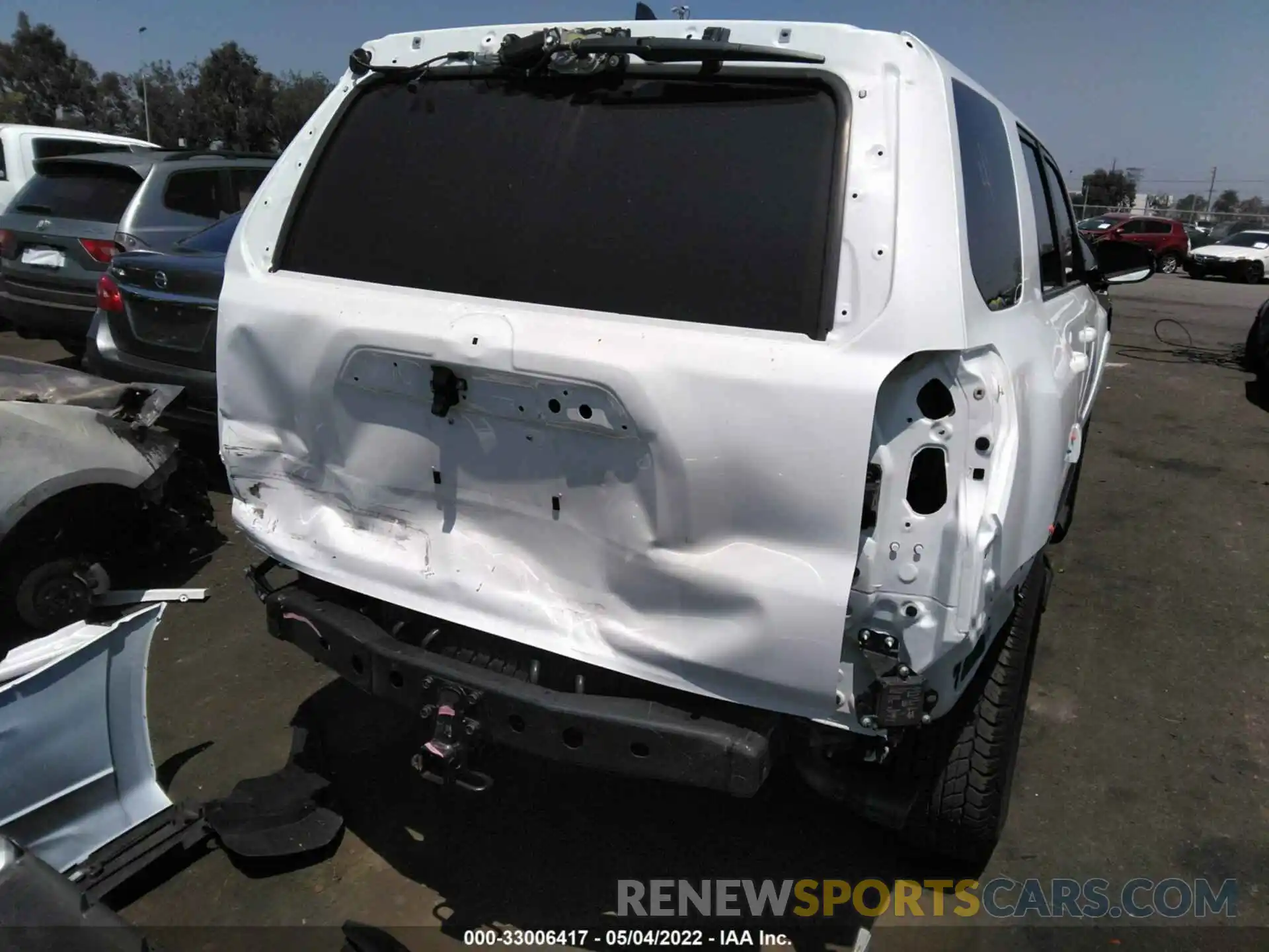 6 Photograph of a damaged car JTENU5JR6N5994406 TOYOTA 4RUNNER 2022