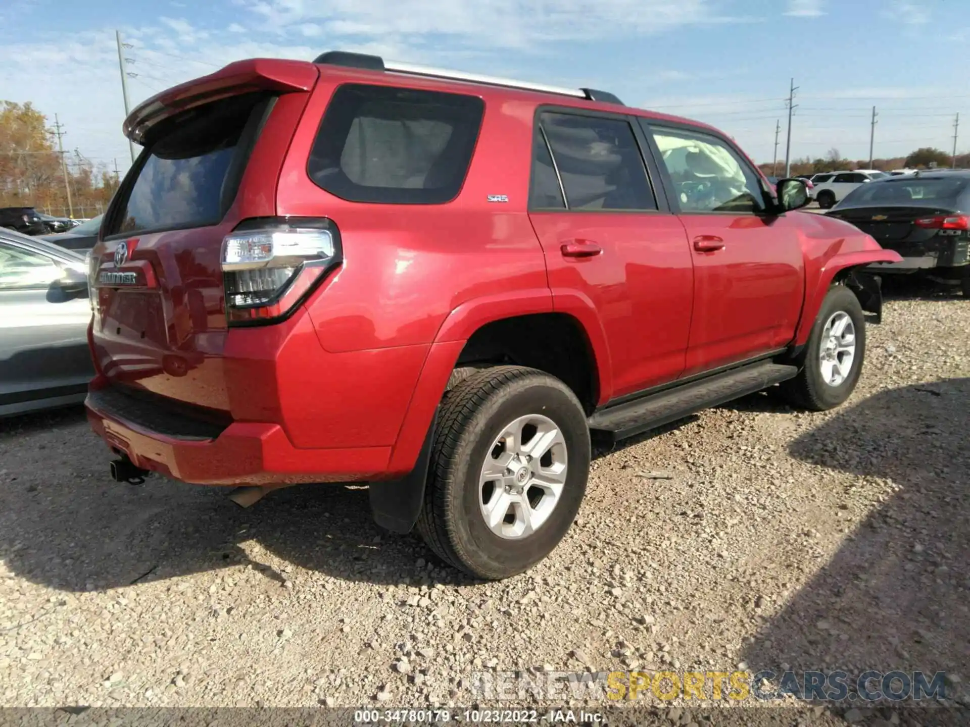 4 Photograph of a damaged car JTENU5JR6N6023027 TOYOTA 4RUNNER 2022