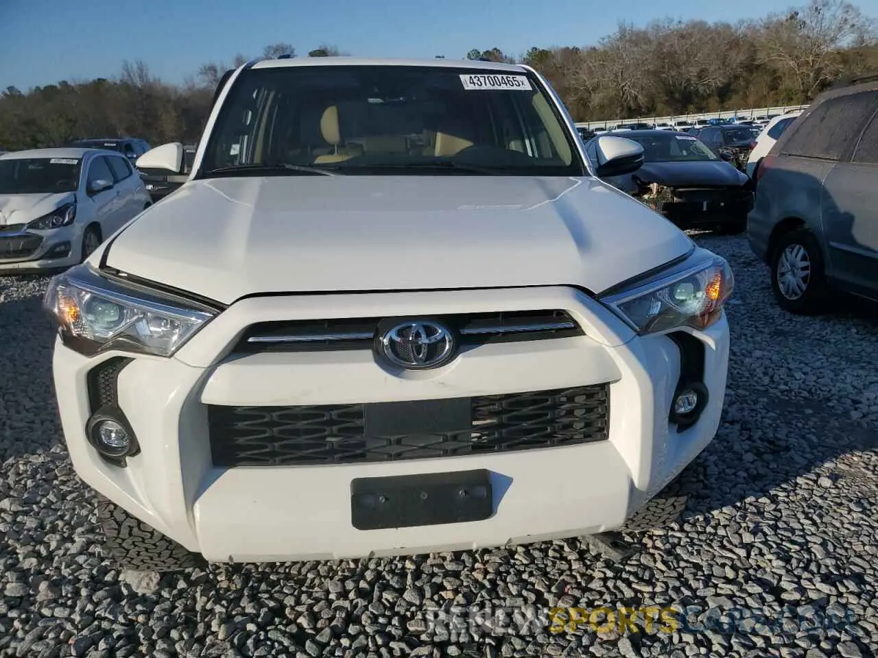 5 Photograph of a damaged car JTENU5JR6N6029037 TOYOTA 4RUNNER 2022