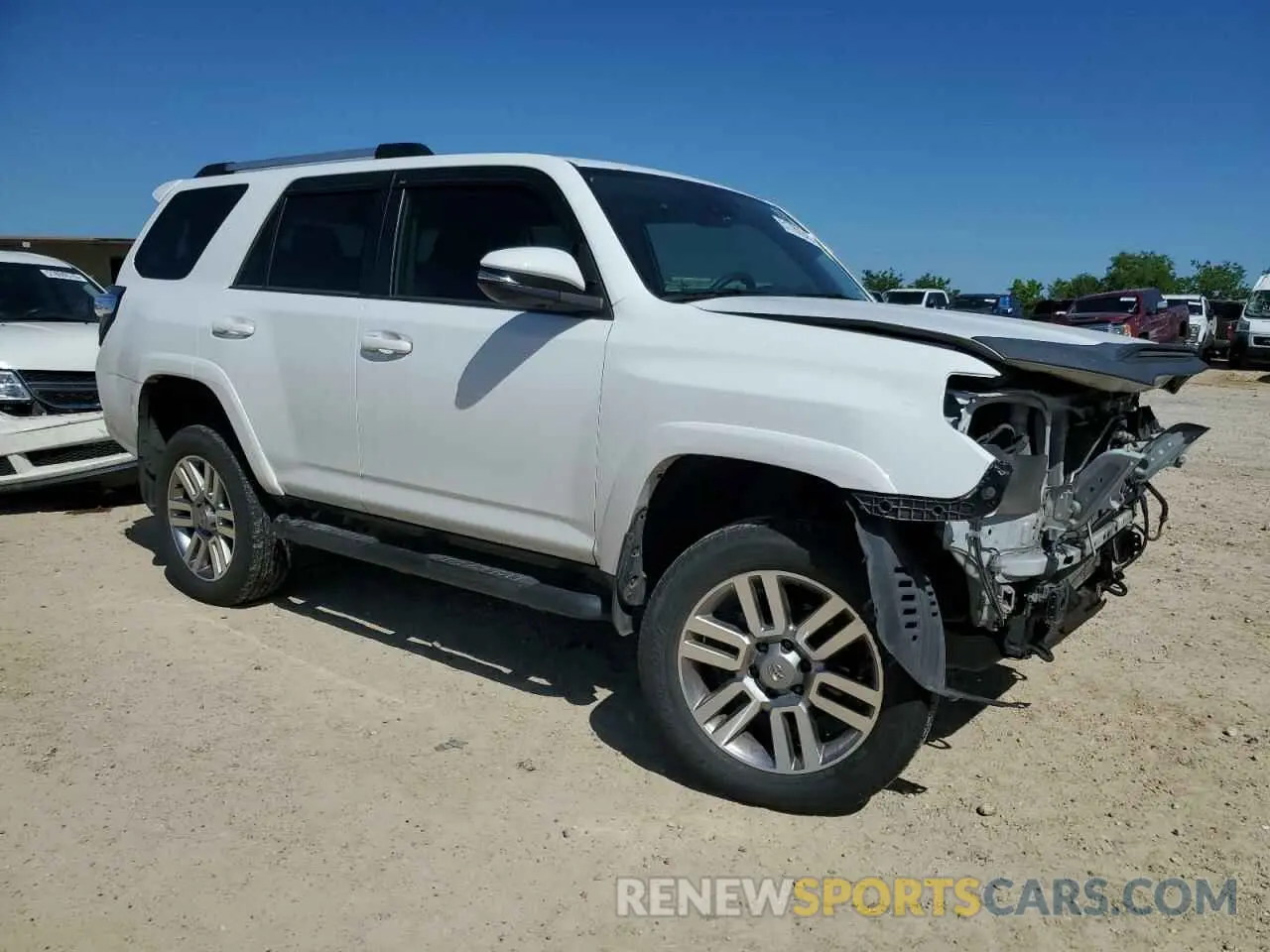 4 Photograph of a damaged car JTENU5JR6N6069988 TOYOTA 4RUNNER 2022