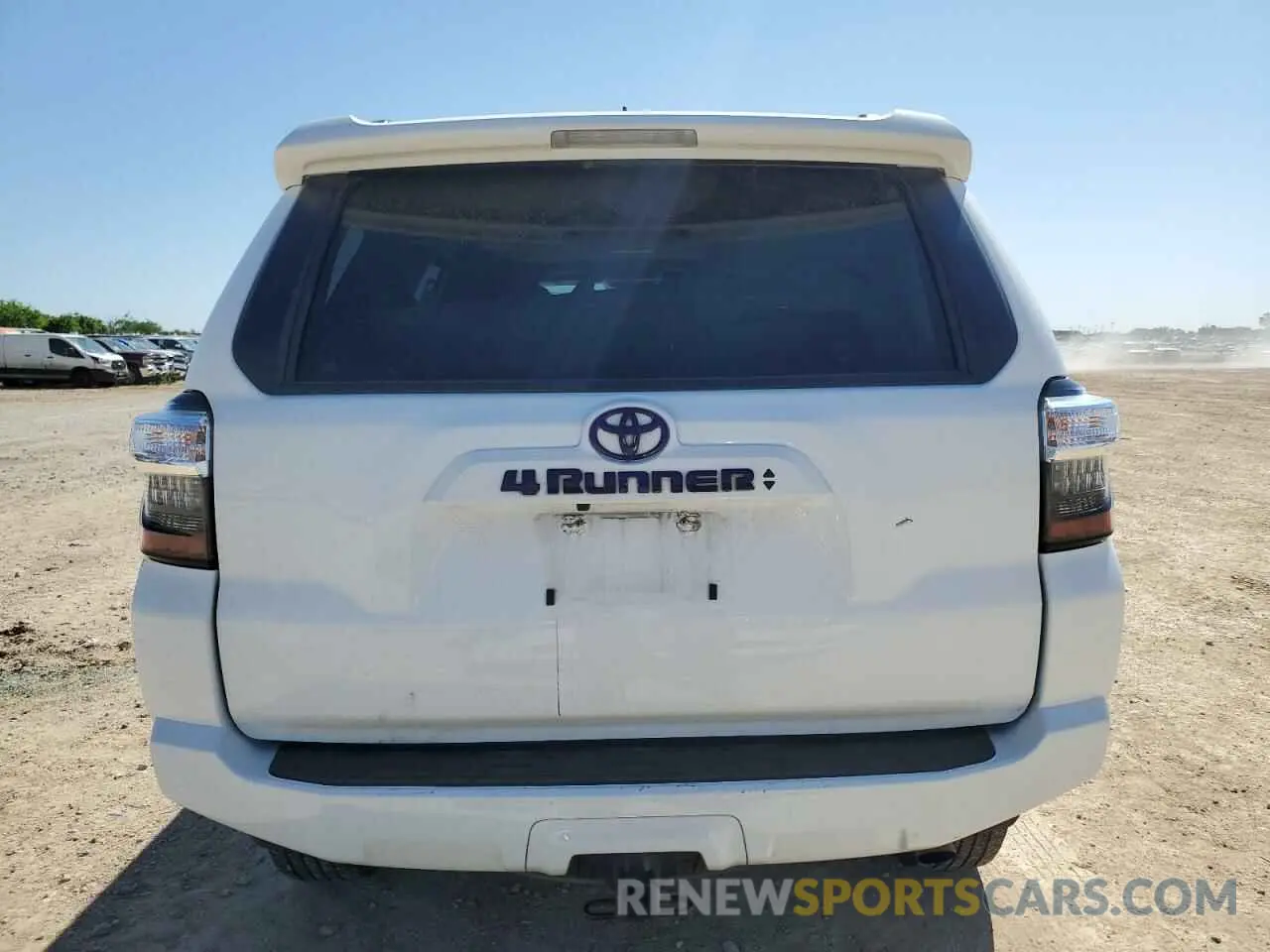 6 Photograph of a damaged car JTENU5JR6N6069988 TOYOTA 4RUNNER 2022