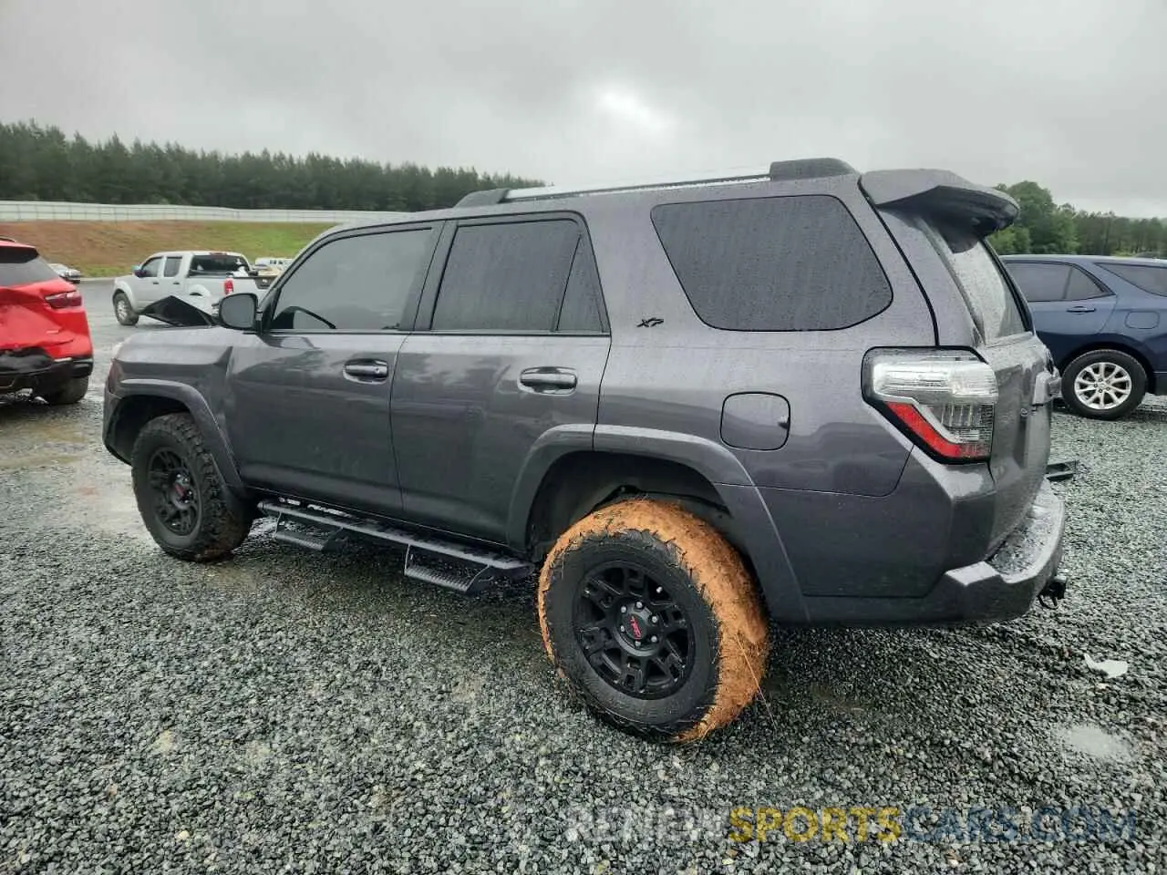 2 Photograph of a damaged car JTENU5JR7N5978506 TOYOTA 4RUNNER 2022